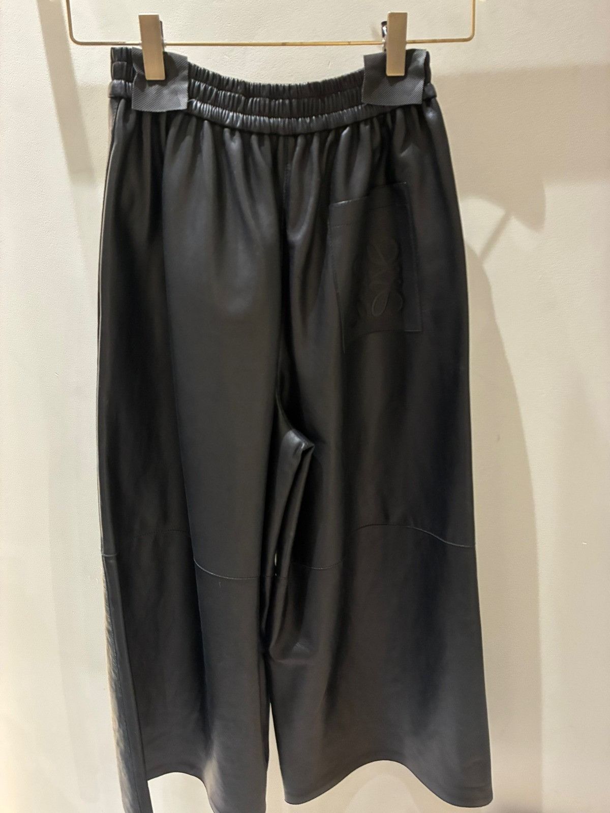 Loewe o1in1g0426 Cropped Leather Trouser in Black Size 27" / US 4 / IT 40 - 2 Thumbnail