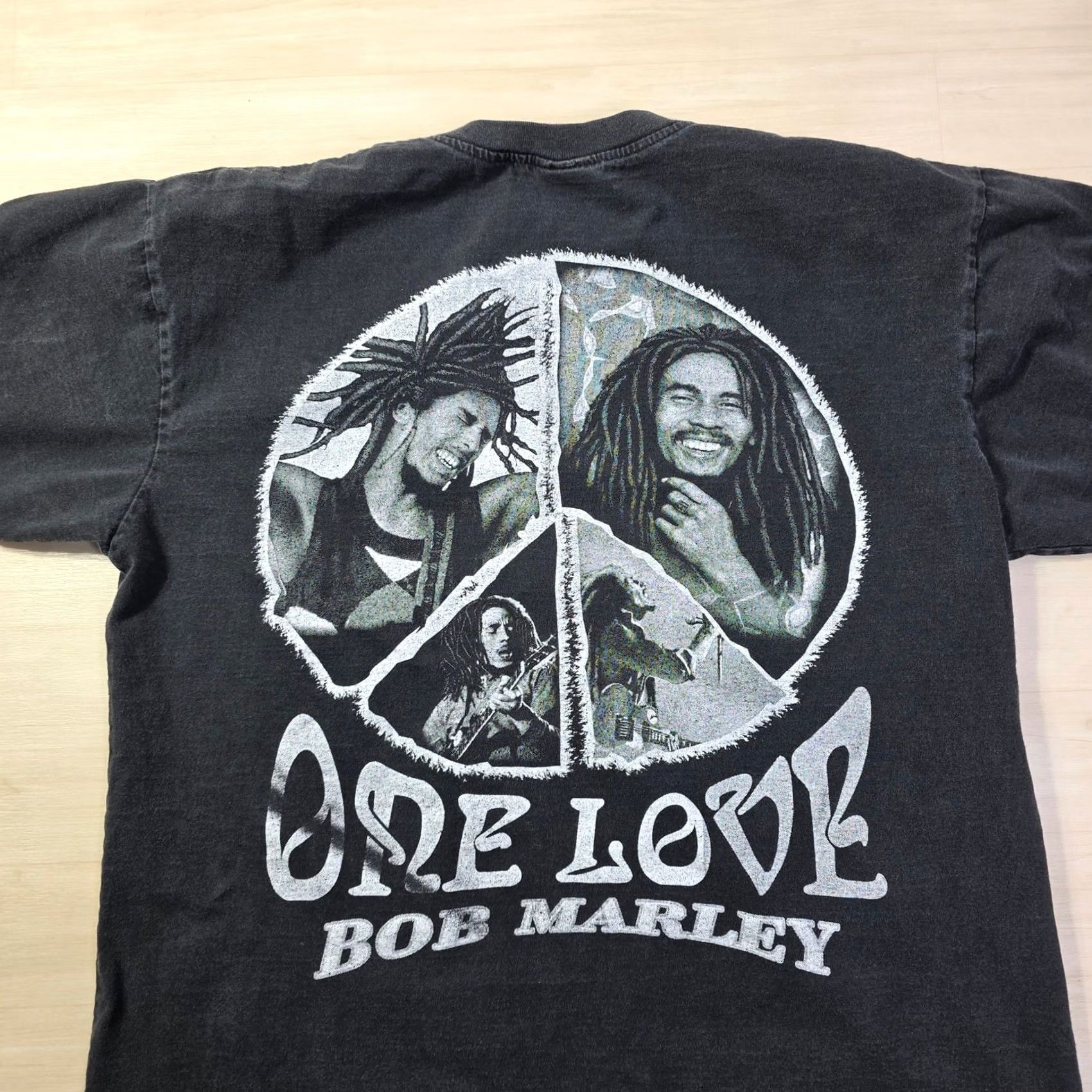 Vintage VINTAGE Bob Marley One Love Shirt Peace Sign Black Double Sided Hot Eagle M Adult Size US M / EU 48-50 / 2 - 7 Thumbnail