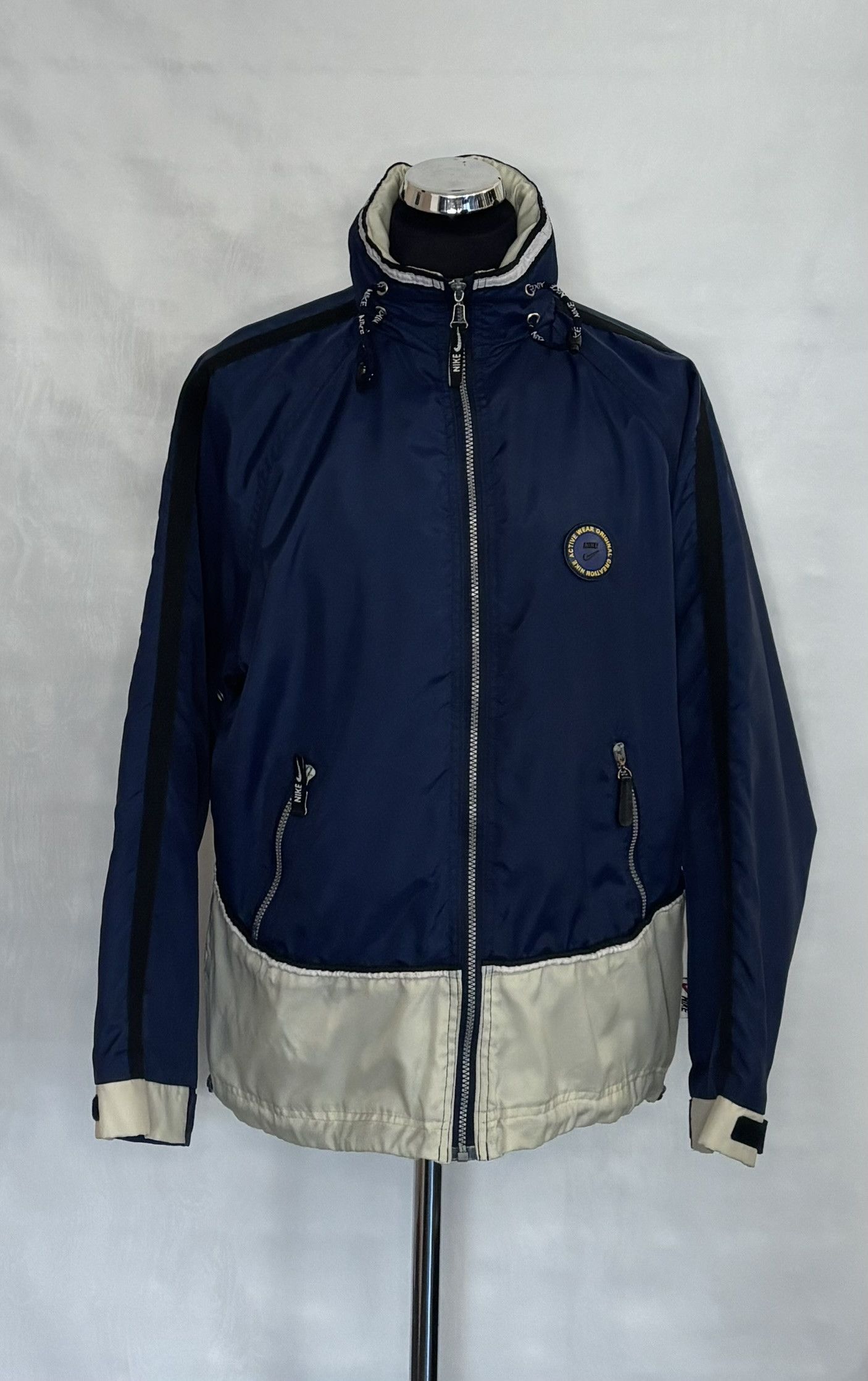 Nike Nike vintage 90s jacket Medium Active Wear Original Creation Size US M / EU 48-50 / 2 - 1 Thumbnail