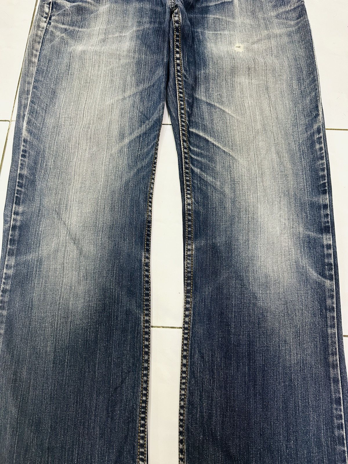 Japanese Brand Vintage JUNMEN Cross Design Distressed Jeans Size US 32 / EU 48 - 5 Thumbnail