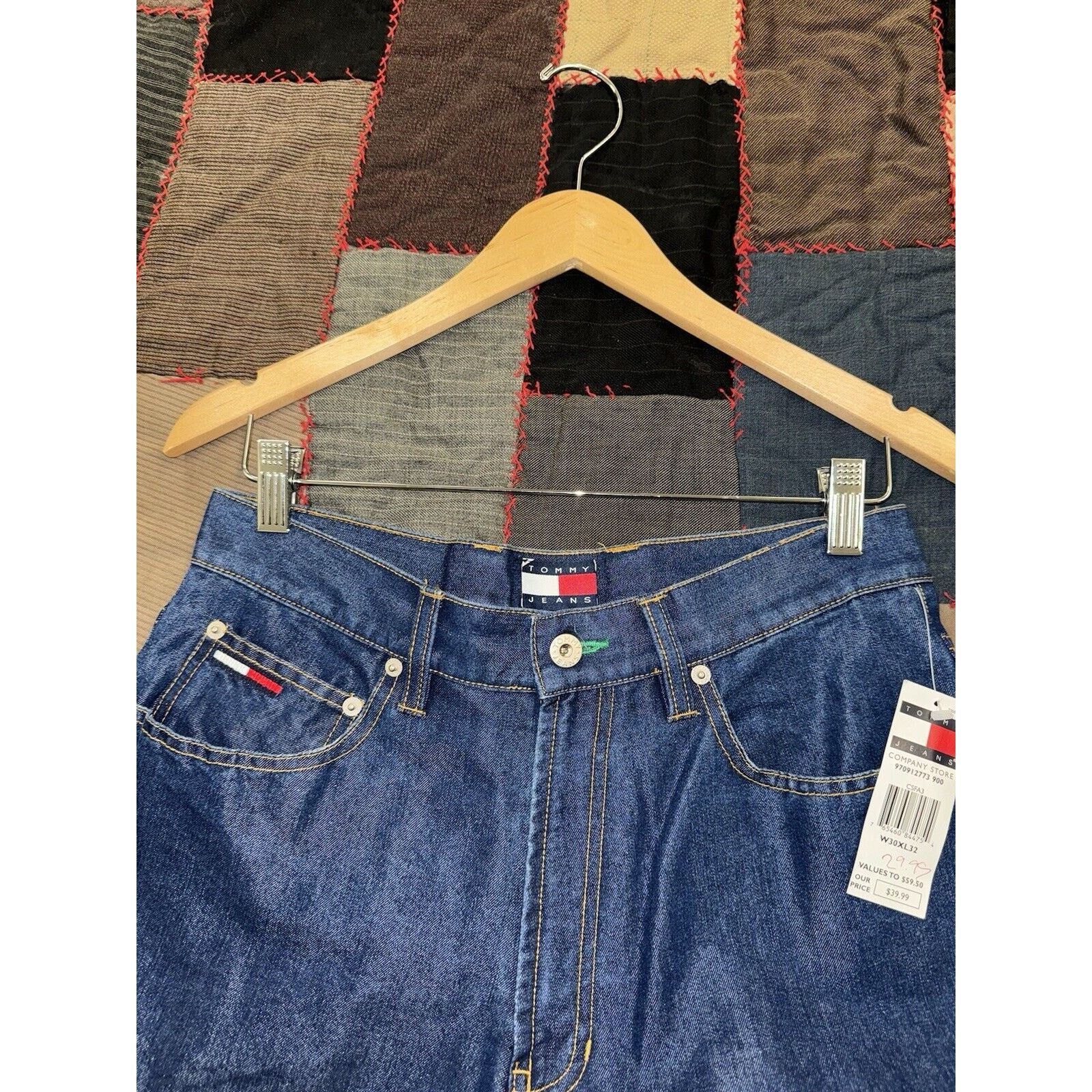 Tommy Hilfiger Vintage 90s Baggy Tommy Hilfinger Denim Men’s W30 X L32 Size US 30 / EU 46 - 5 Thumbnail