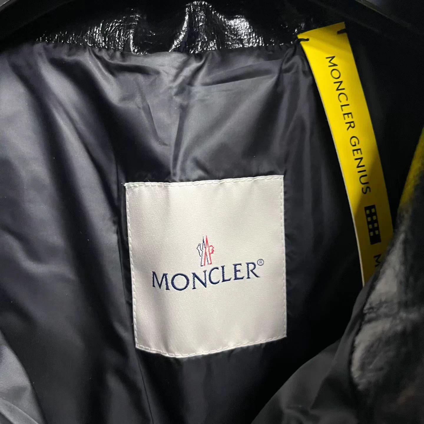 Moncler Moncler Gray Oversized Quilted Logo Short Down Coat Size 4 Size XL / US 12-14 / IT 48-50 - 3 Thumbnail