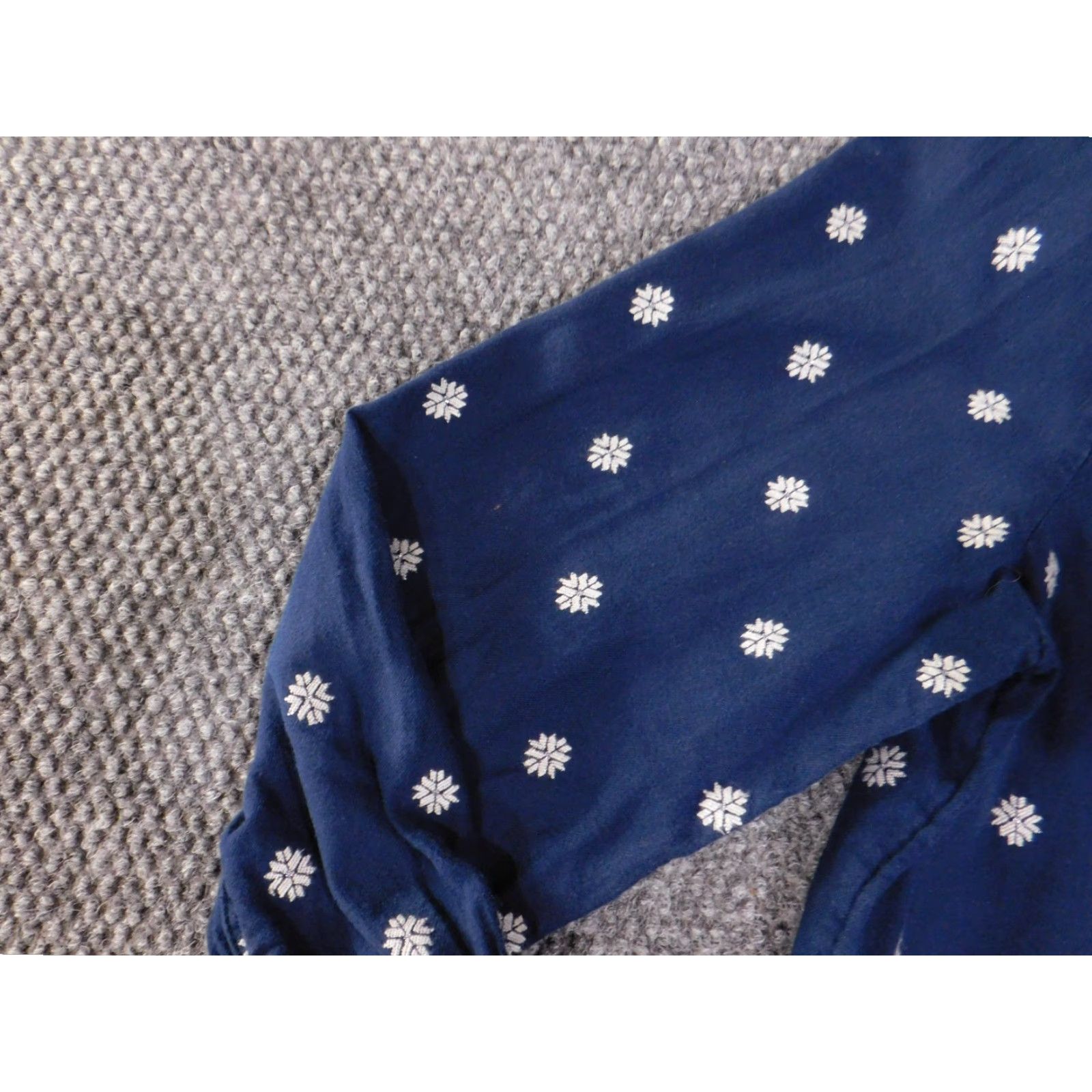 Loft LOFT Blouse Womens Medium Navy Blue Embroidered Long Sleeve Henley Cotton Button Boho Casual Shirt Womens M Navy Blue Embroidered Long Sleeve Shirt Size M / US 6-8 / IT 42-44 - 4 Thumbnail
