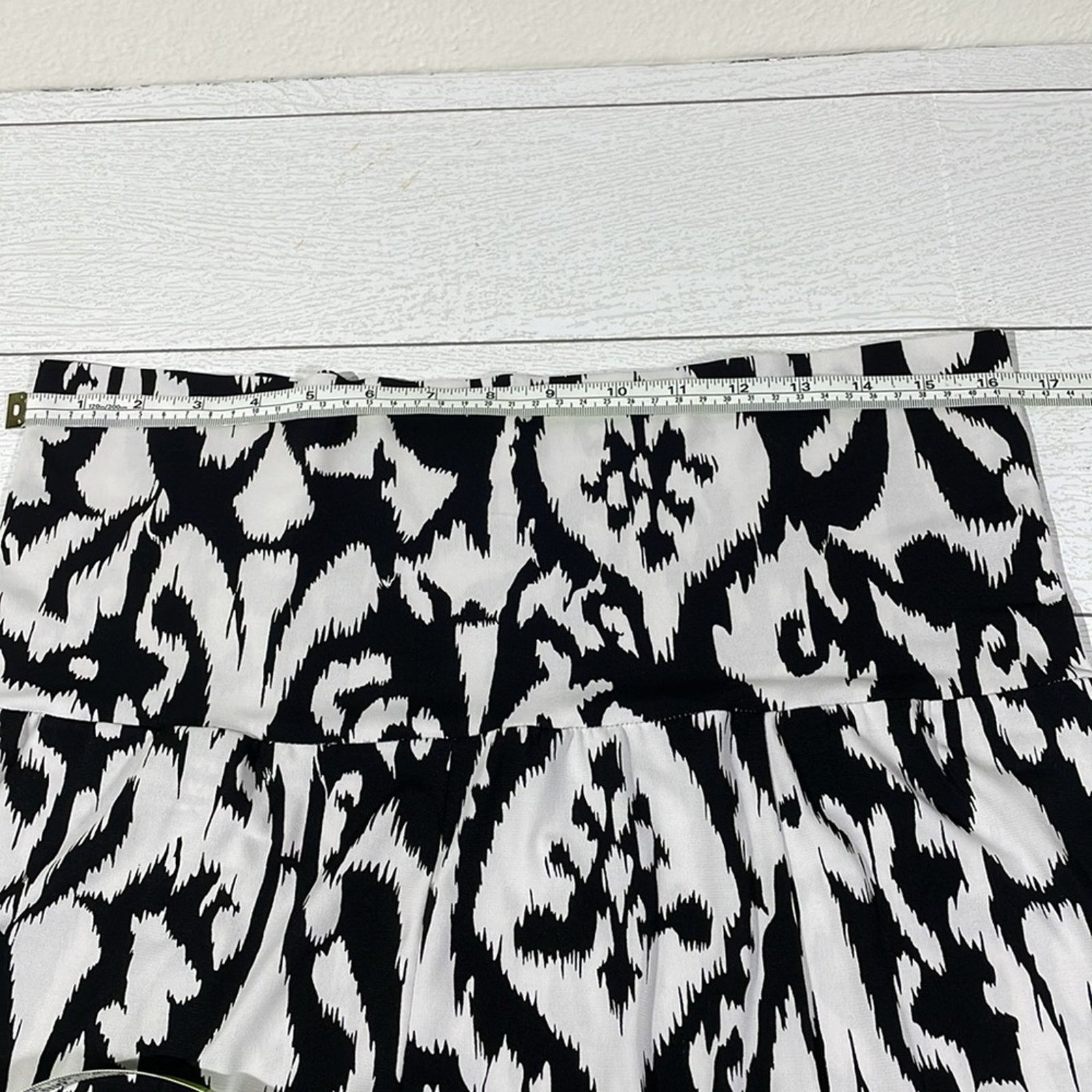 Other Tracy Evans Black White Abstract Ikat Maxi Skirt Size XL Size 33" - 6 Thumbnail