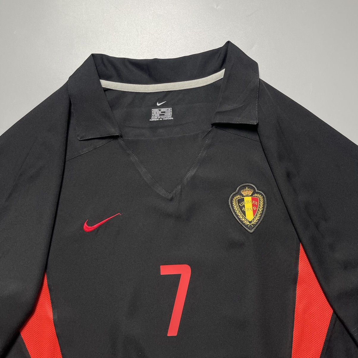 Nike BELGIUM NIKE 2002/2003 FOOTBALL AWAY JERSEY #7 MARC WILMOTS Size US L / EU 52-54 / 3 - 4 Thumbnail