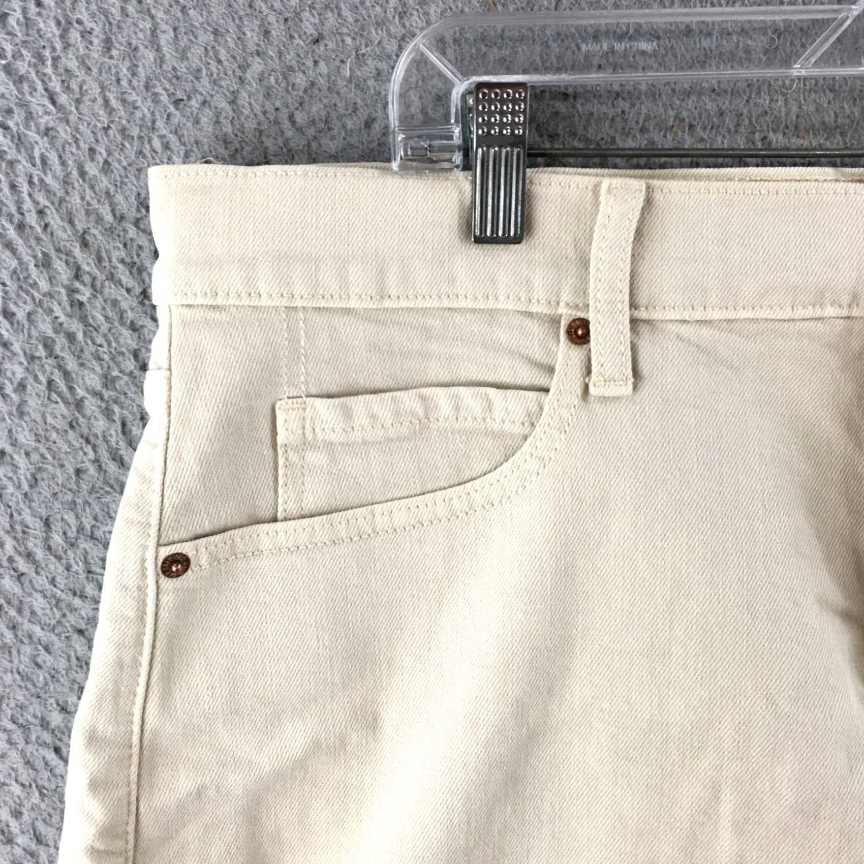 Old Navy Old Navy Shorts Womens 18 Sky-Hi A-Line Beige High Rise Denim Button Fly Shorts Size 40" / US 18 - 2 Thumbnail