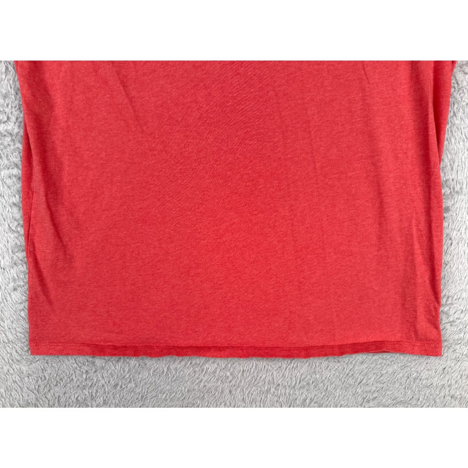 Patagonia Patagonia Shirt Men M Red Short Sleeve Crew Neck 100% Cotton Logo Outdoor All Seasons Mens Size US M / EU 48-50 / 2 - 5 Thumbnail
