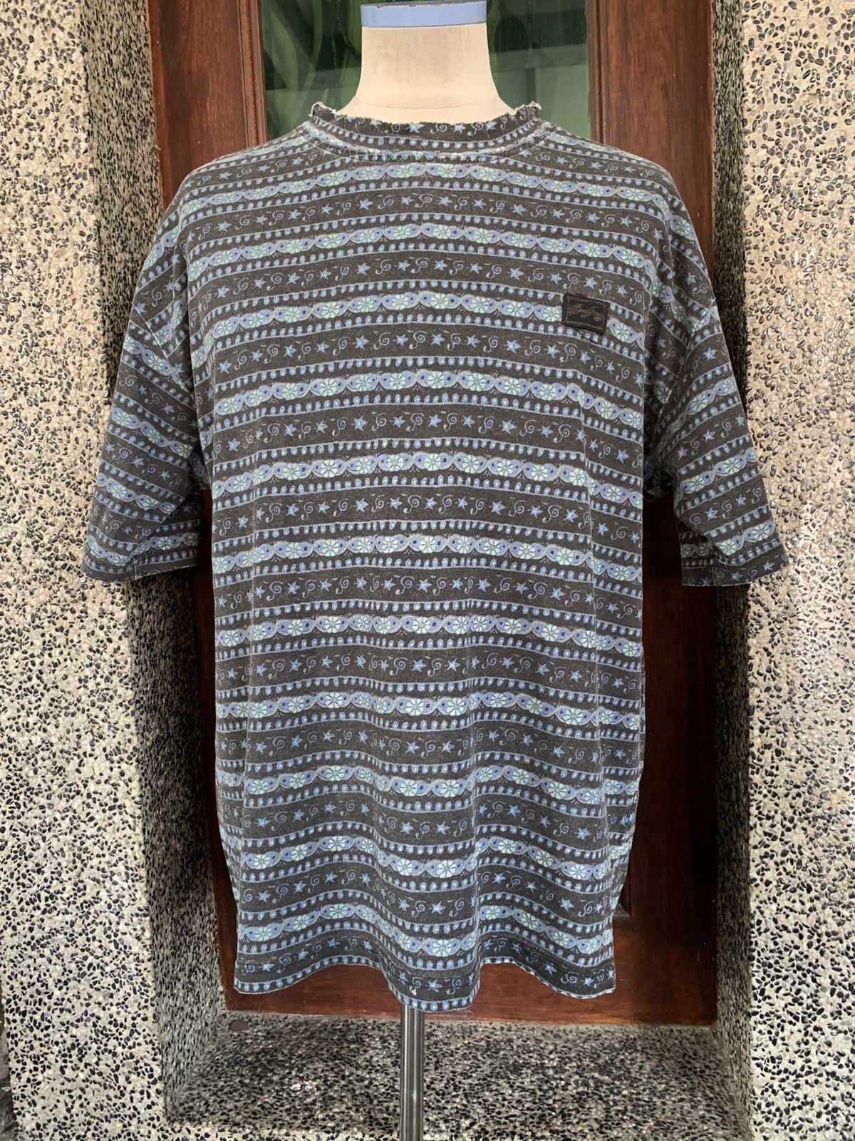Vintage 90s Billabong Striped Surf/Surfing/Surfboards Tshirt