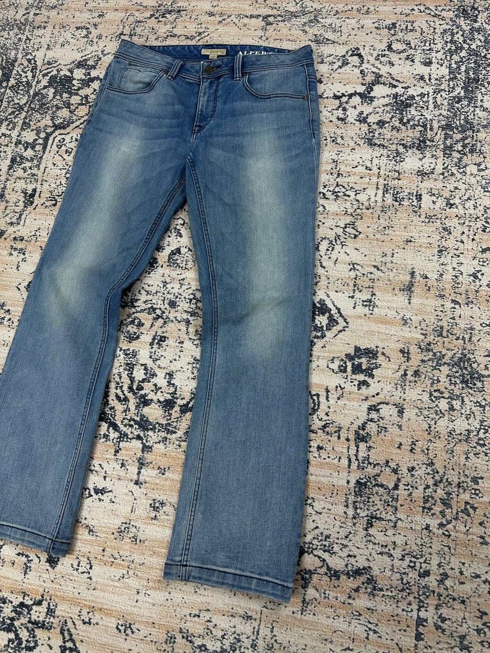 Burberry × Vintage Vintage Burberry Cropped Light Denim Jeans Size 27" / US 4 / IT 40 - 3 Thumbnail