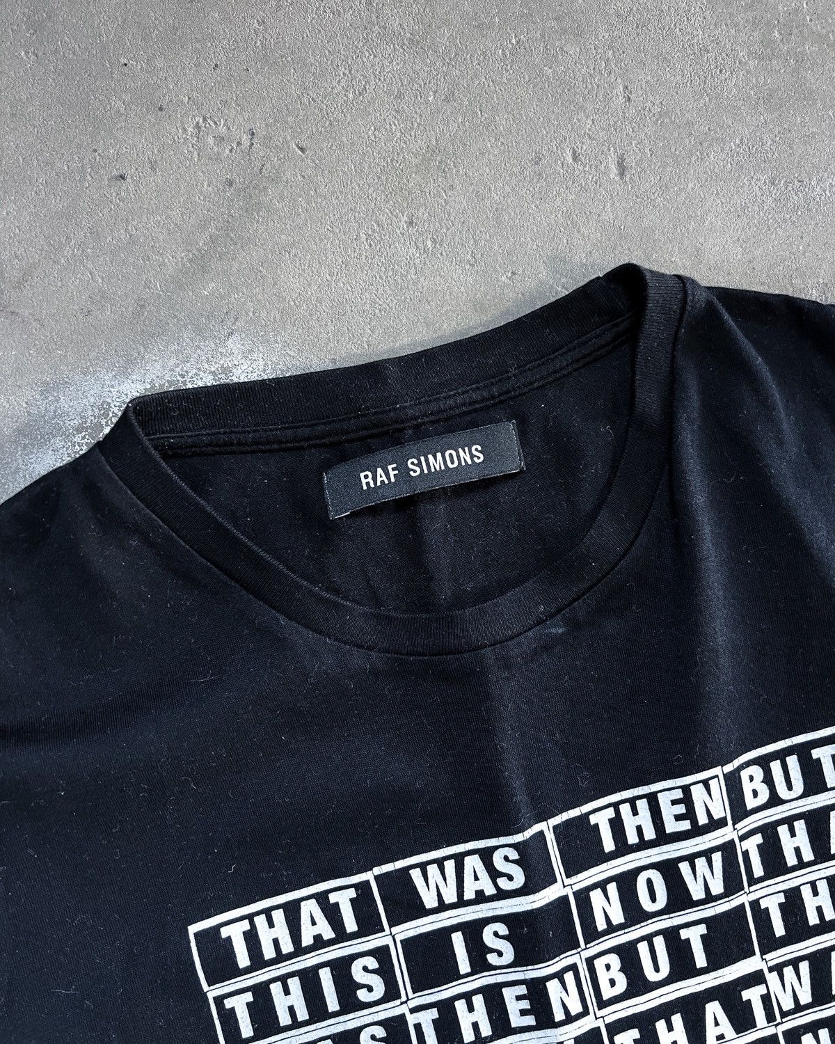 Raf Simons F/W09 PETER DE POTTER ‘THIS IS NOW’ T-SHIRT Size US S / EU 44-46 / 1 - 5 Thumbnail