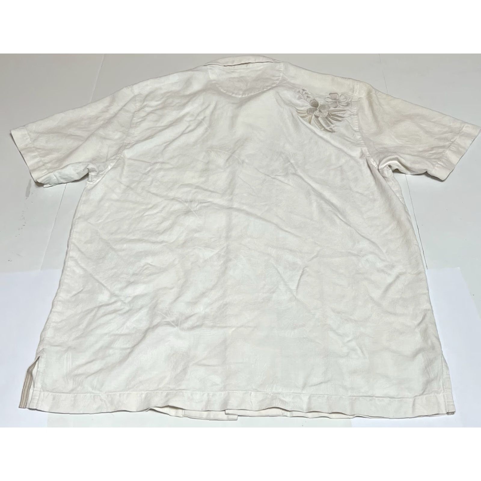 Tommy Bahama Tommy Bahama Shirt Mens Size L Silk Hawaiian Floral Tropical Embroidered Beige Size US L / EU 52-54 / 3 - 3 Thumbnail