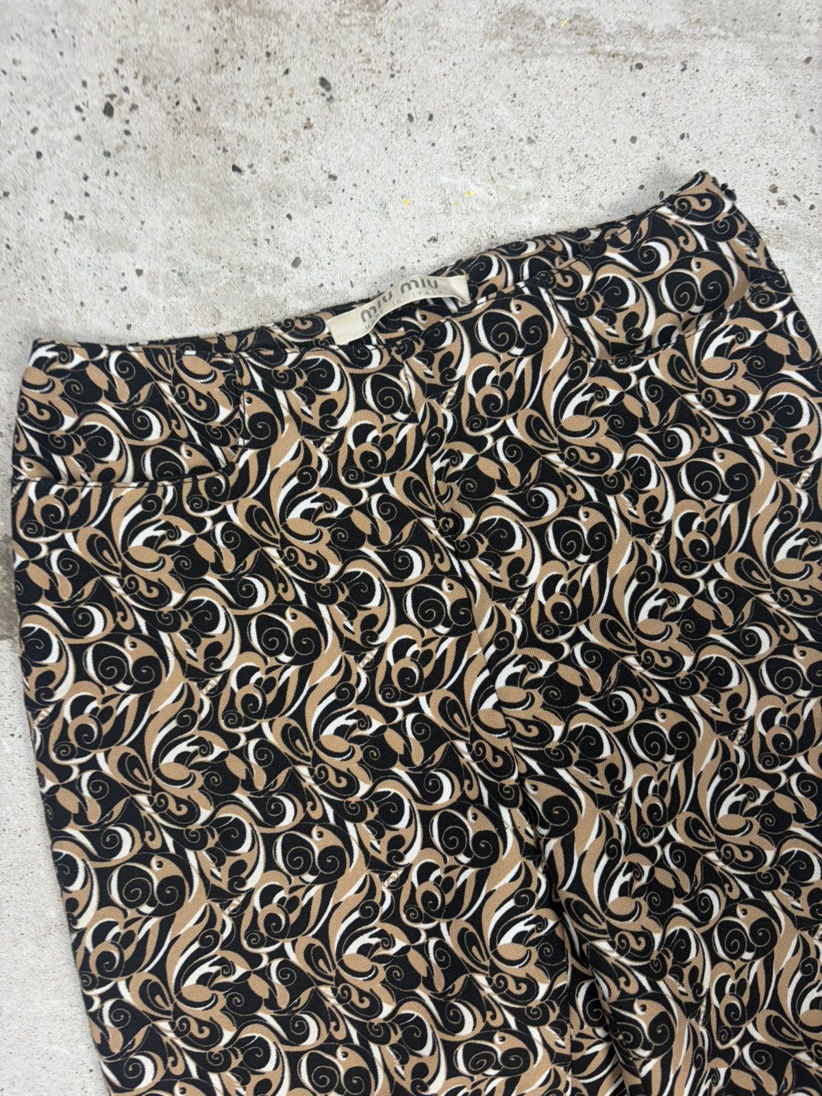 Miu Miu Miu Miu FW 2000 Abstract Geometric Print Flare Pants Bootcut Size 27" / US 4 / IT 40 - 7 Thumbnail