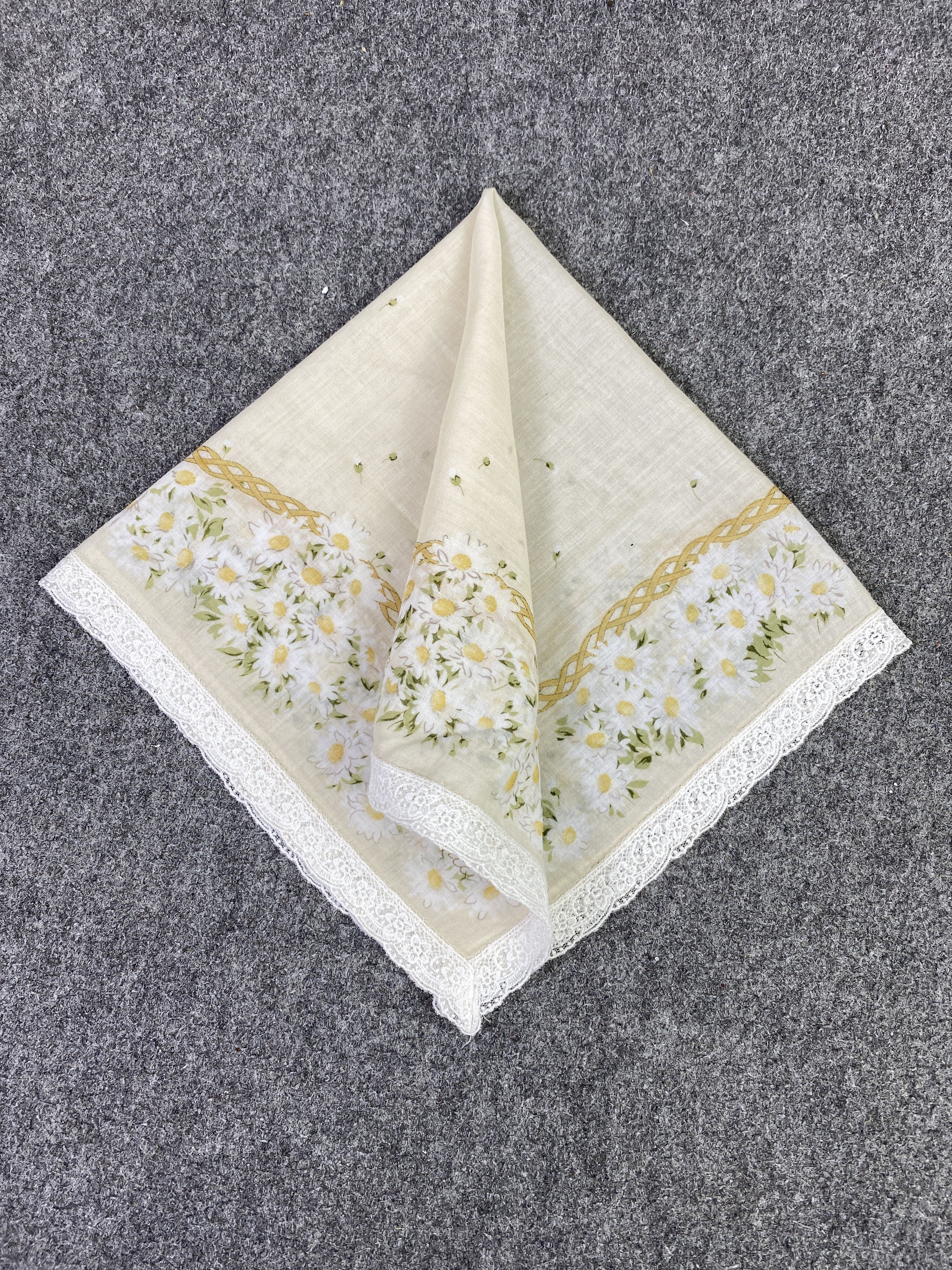 Vintage Nina Ricci Handkerchief / Neckerchief / Bandana KT0177 Size ONE SIZE - 3 Thumbnail