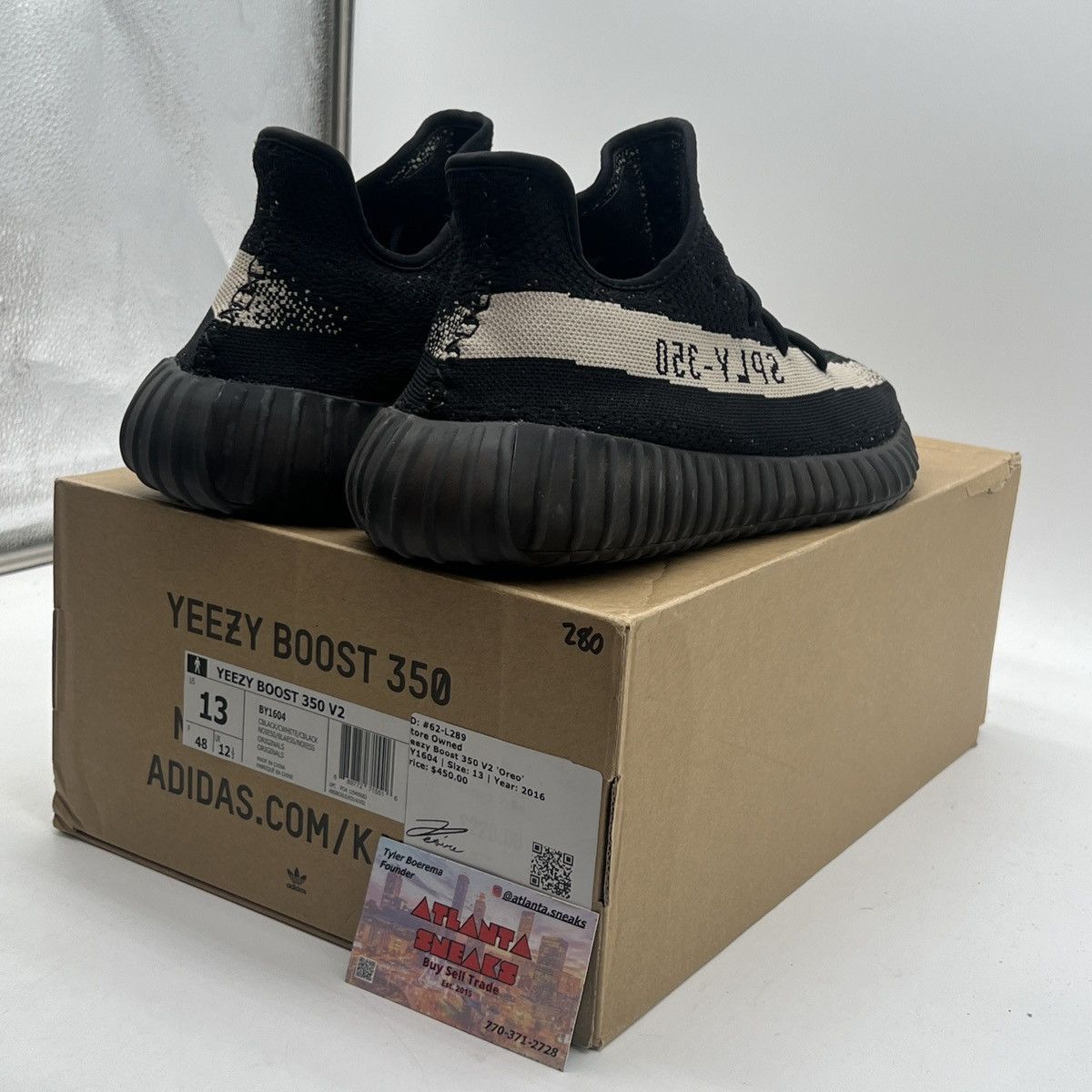 Adidas Yeezy boost 350 Oreo Size US 13 / EU 46 - 5 Thumbnail