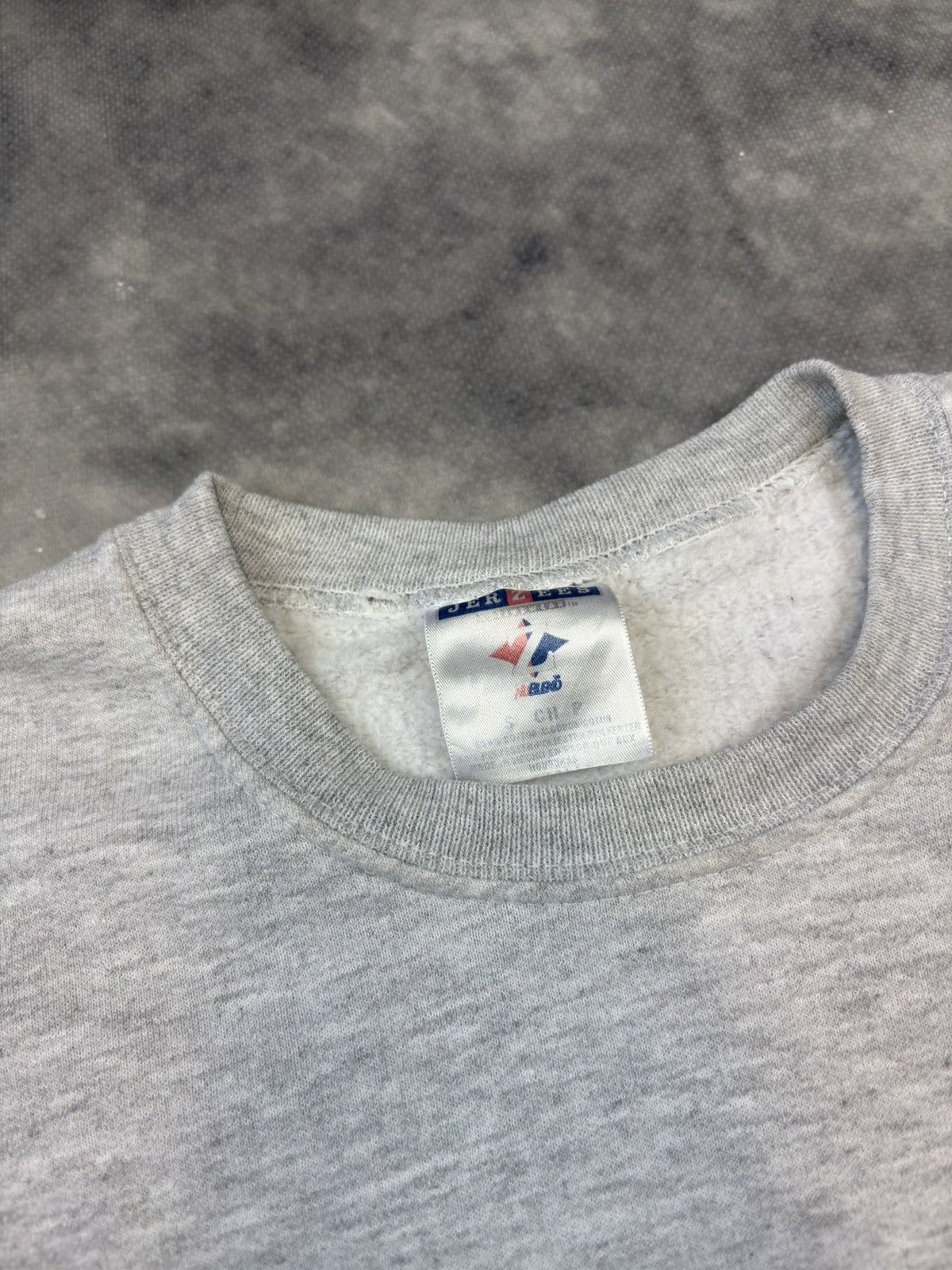Vintage Vintage 90s wheeling American college university sweatshirt Size US S / EU 44-46 / 1 - 3 Thumbnail