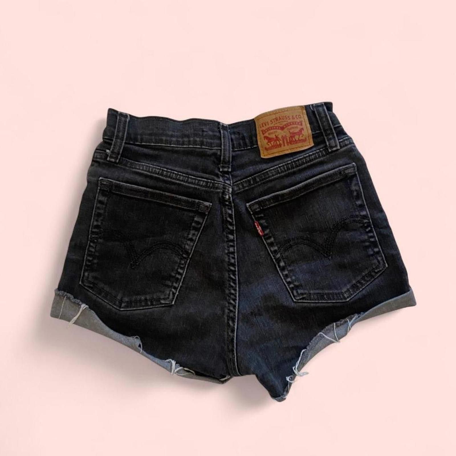 Levi's Levi’s black denim shorts - very flattering on Size 42" / US 20 - 3 Thumbnail