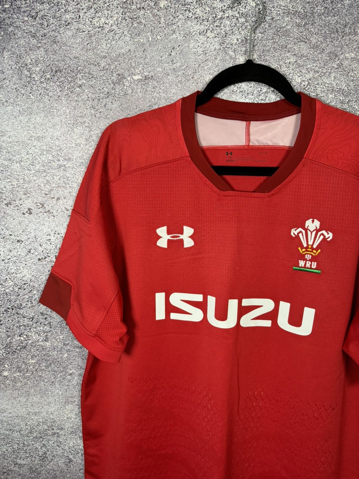 Under Armour × Vintage Wales Rugby Union 2018 Home Under Armour Rugby Jersey Size US L / EU 52-54 / 3 - 3 Thumbnail