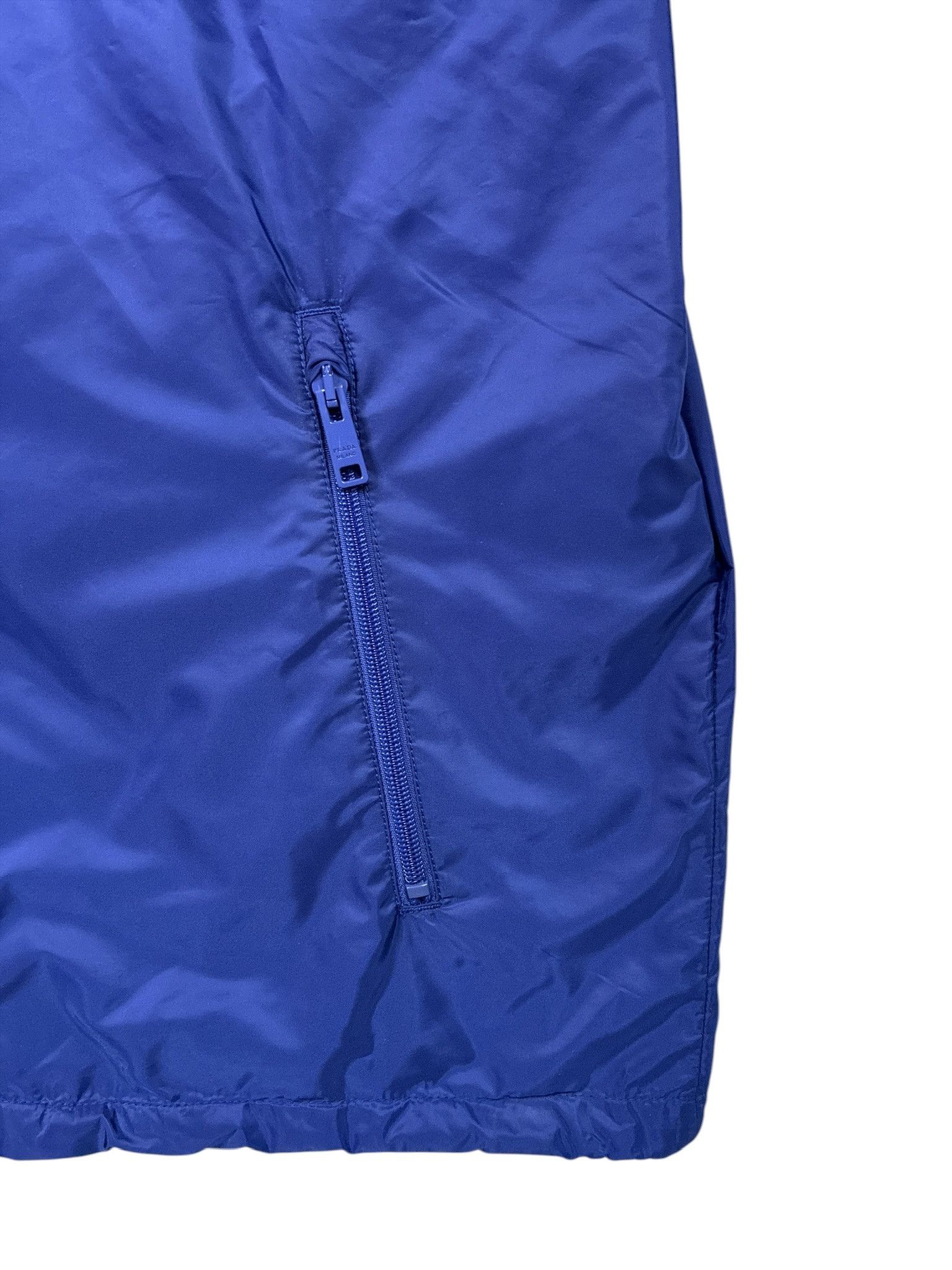 Prada Prada Re-Nylon Logo-Print Blouson Jacket Blue Size US M / EU 48-50 / 2 - 3 Thumbnail