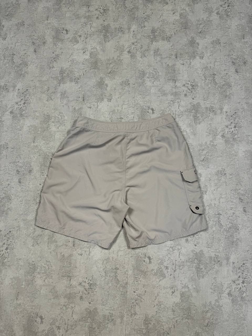 Oakley Vintage Oakley Gray Y2K Shorts Size 36 Size US 36 / EU 52 - 9 Thumbnail