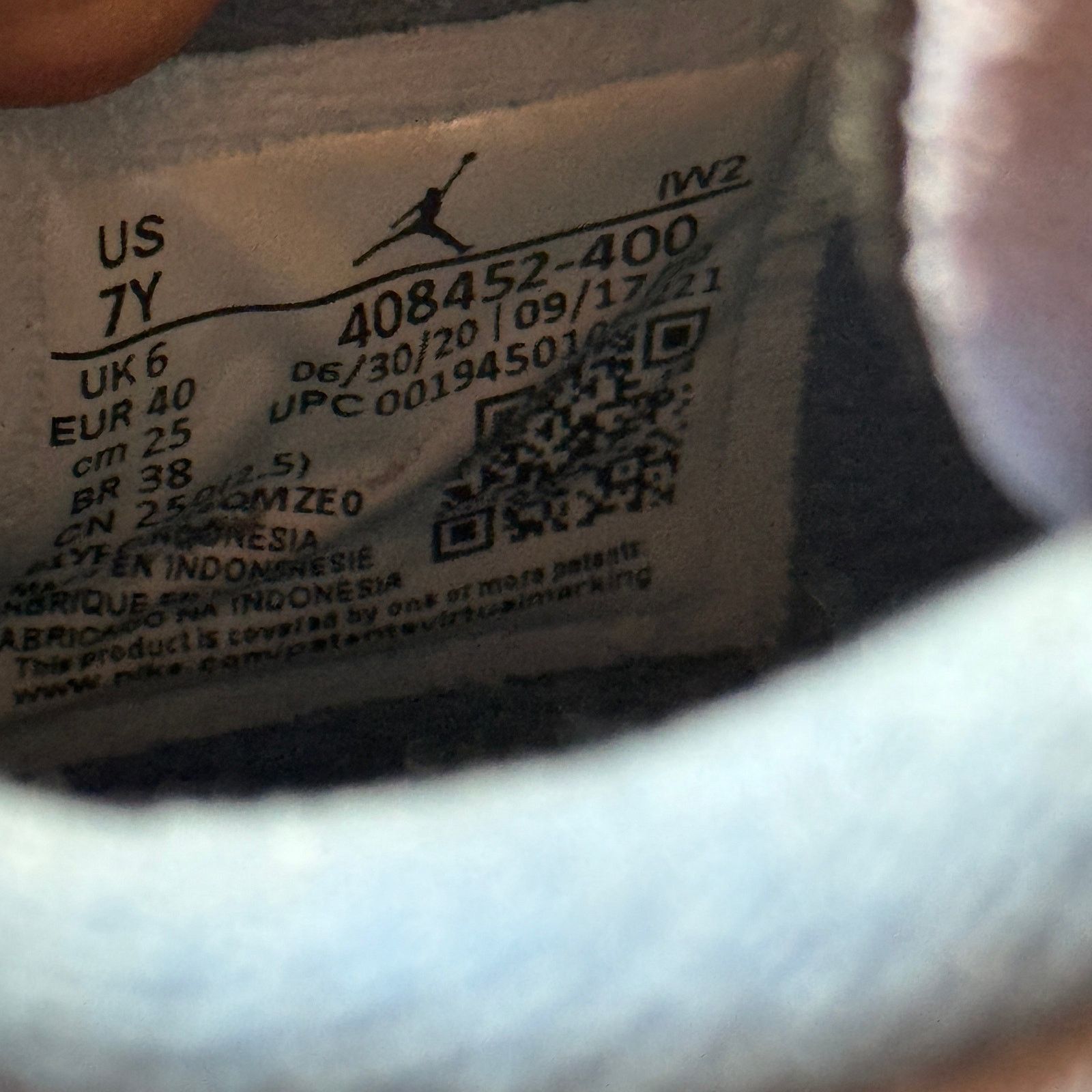 Jordan Brand × Nike Size 7 Nike Air Jordan 4 Retro GS University Blue Men Shoes Size US 7 / EU 40 - 8 Thumbnail