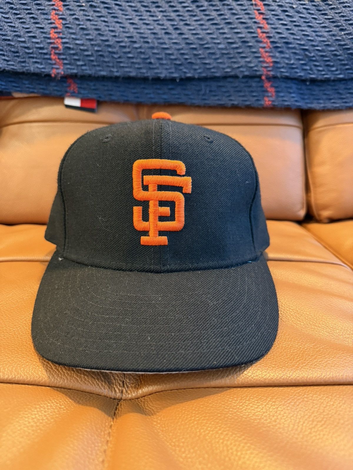 Kiko Kostadinov × New Era × OTTO 958 Kiko Otto 958 Logo Hat Dark