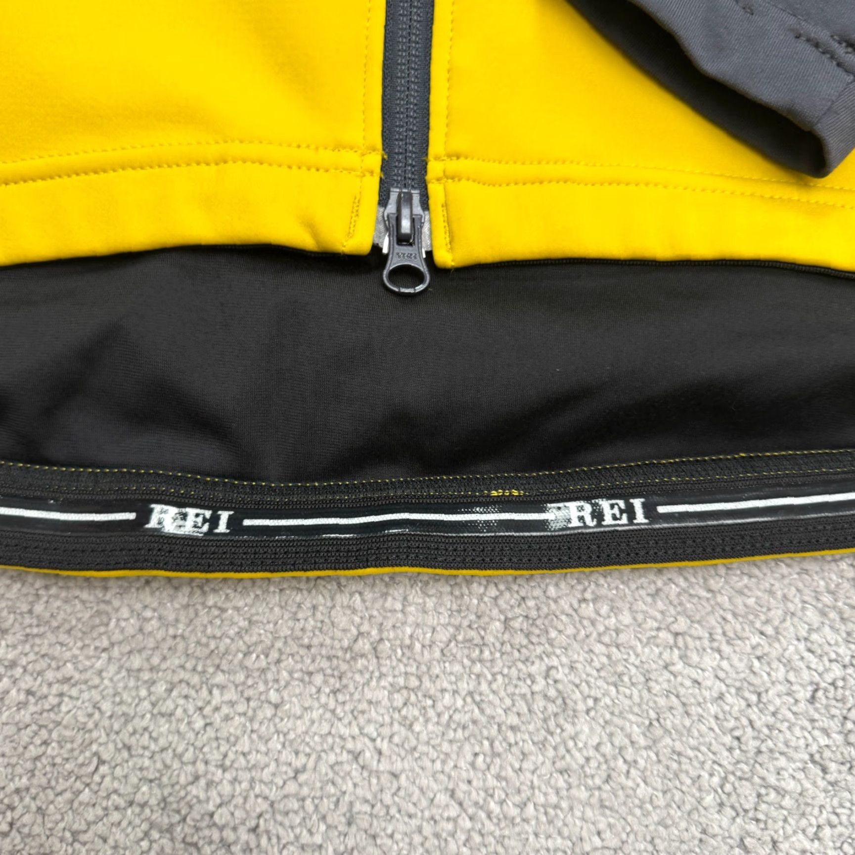 Vintage REI Cycling Softshell Windbreaker Jacket Men Large Yellow Full Zip Outdoor Biker Size US L / EU 52-54 / 3 - 4 Thumbnail