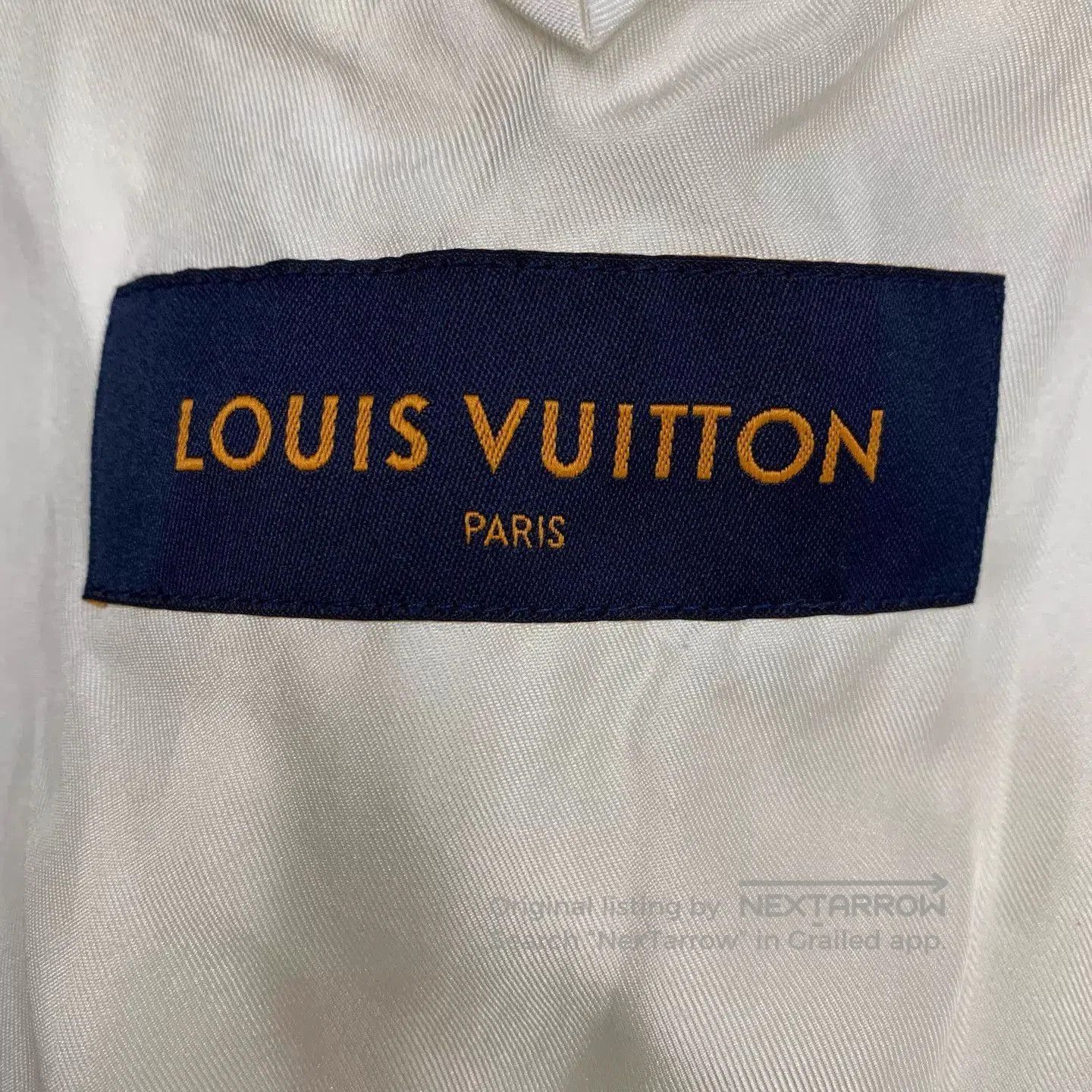 Louis Vuitton White Blazer with Decorative Button Detail. Size US M / EU 48-50 / 2 - 6 Thumbnail