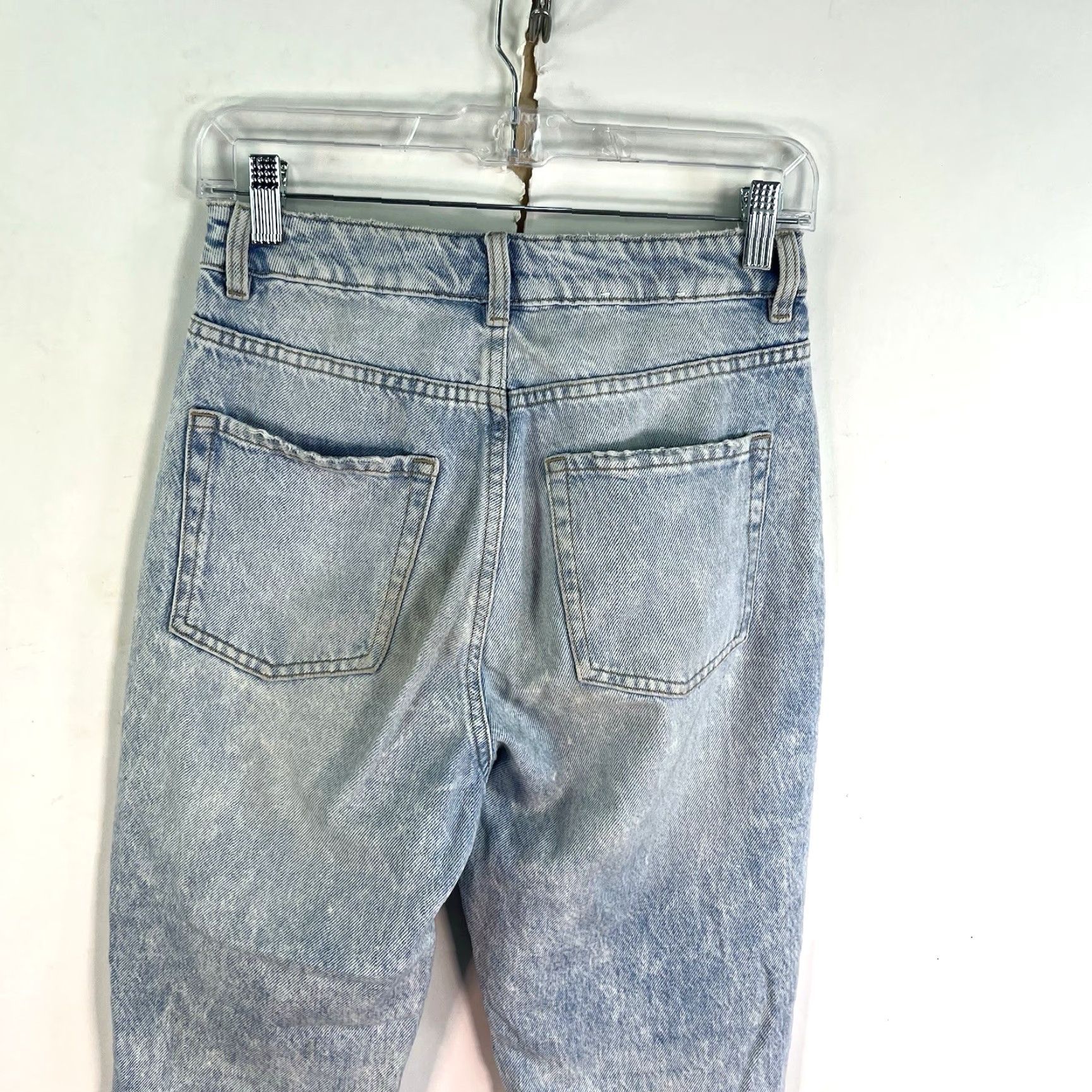 Vintage Garbage Denim Distressed Mom Jeans Women’s Size 1 Blue 27X28 Regular Rise Mid 8.5-10.5 in Zip Closure 5-Pocket Denim Pants Women Size 25" / US 0 / IT 36 - 6 Thumbnail