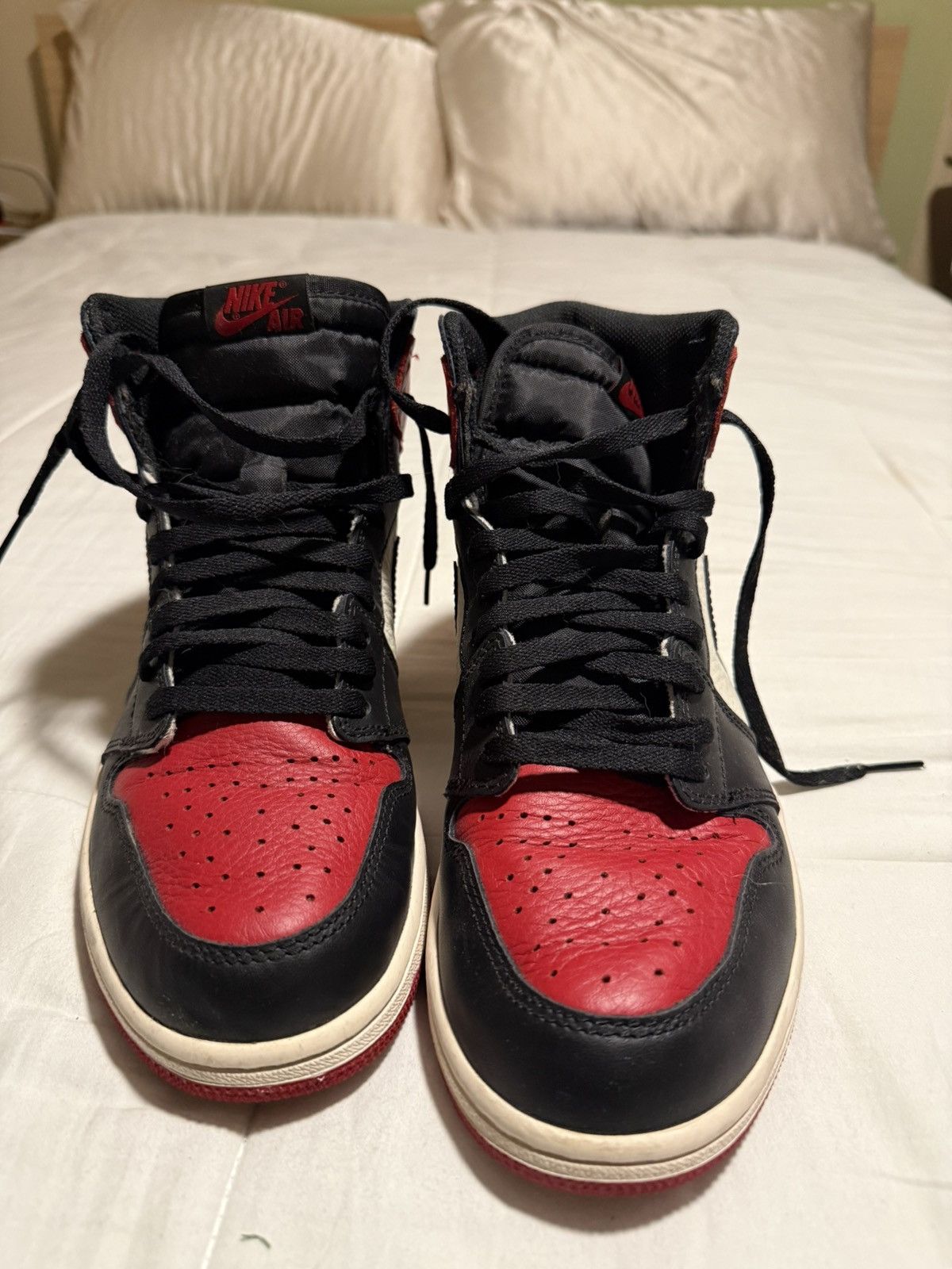 Jordan Brand Nike Air Jordan 1 High Bred Toe - Black Red White Sneakers Size US 9.5 / EU 42-43 - 3 Thumbnail