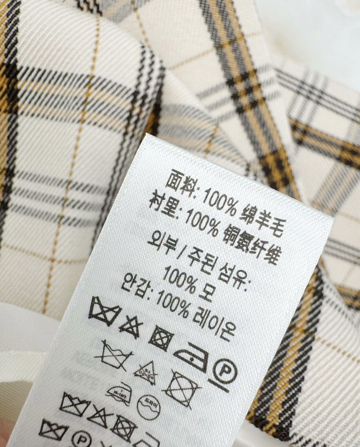 Burberry Brand new Burberry pleated skirt Size 27" / US 4 / IT 40 - 5 Thumbnail