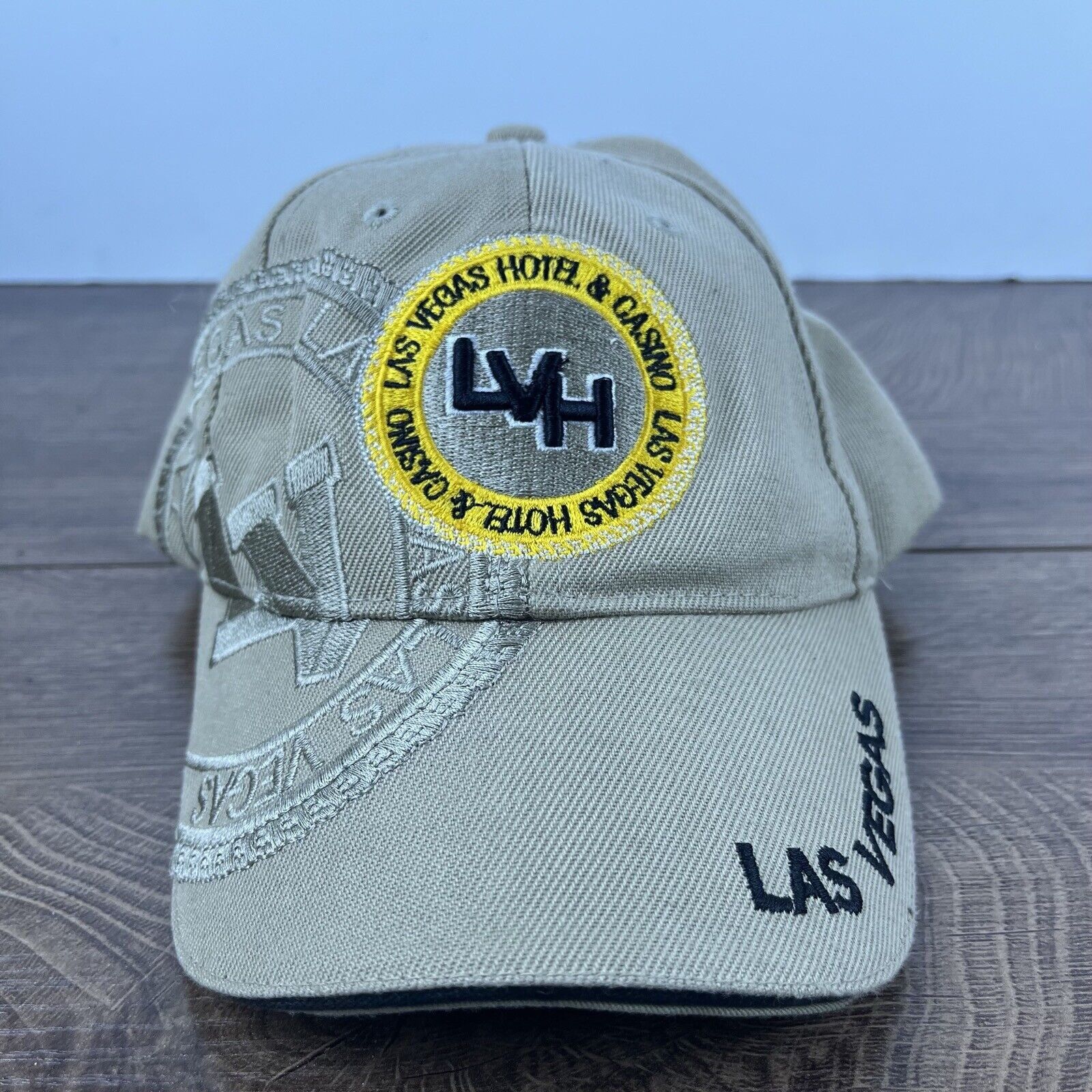 Other Las Vegas Hotel & Casino Hat Adjustable Hat Tan Hat Adjustab Size ONE SIZE - 1 Thumbnail