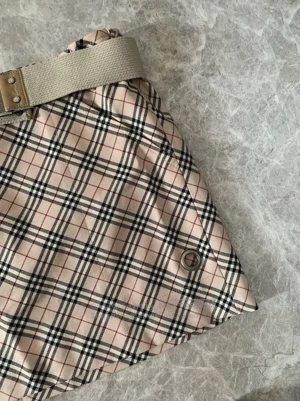 Burberry Burberry Khaki Wool Blend Short Skirt. Size 23" - 2 Thumbnail