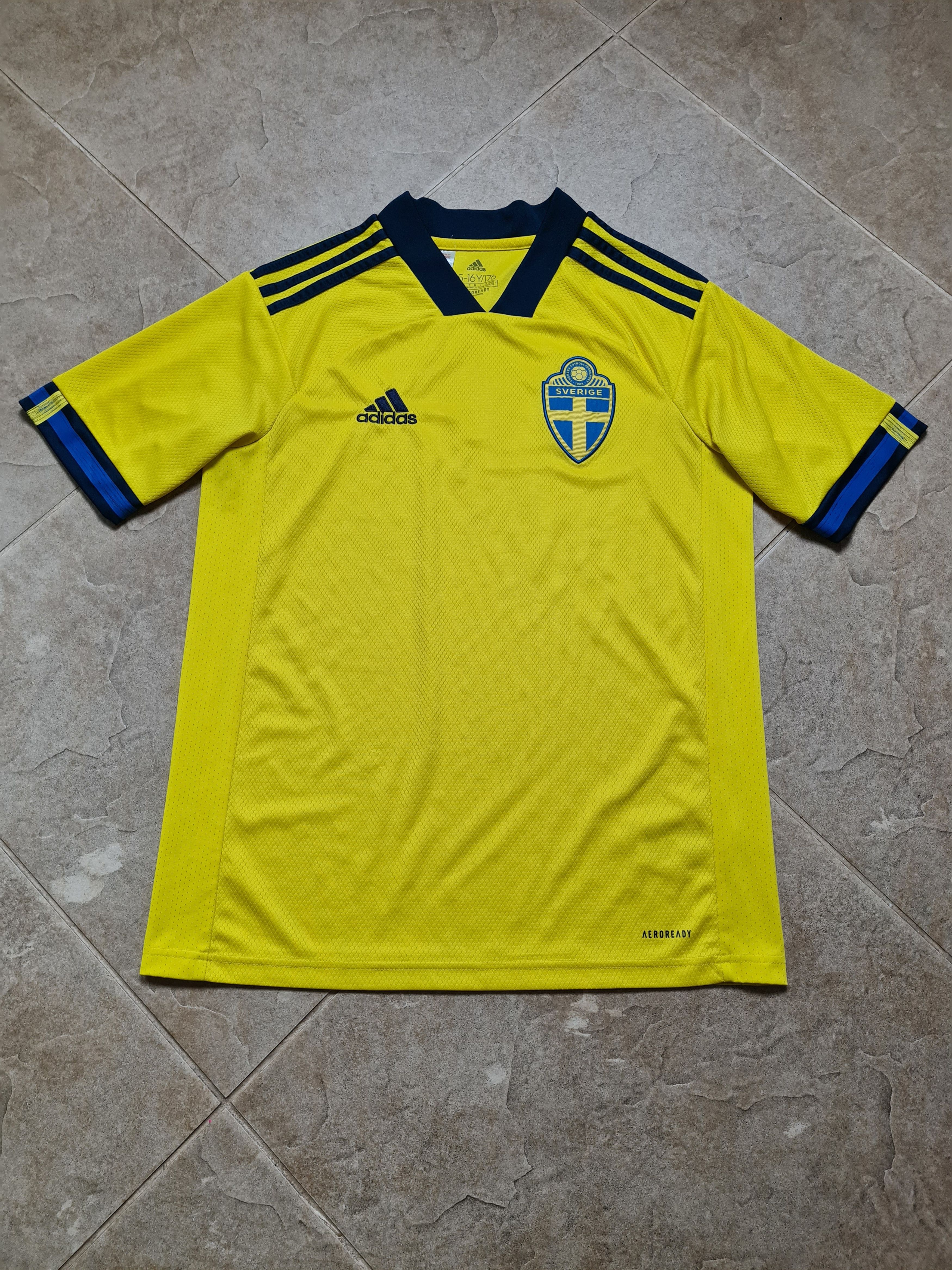 Adidas Sweden 2020-2021 Home Football Adidas Shirt Camiseta FH7613 Size US S / EU 44-46 / 1 - 6 Thumbnail