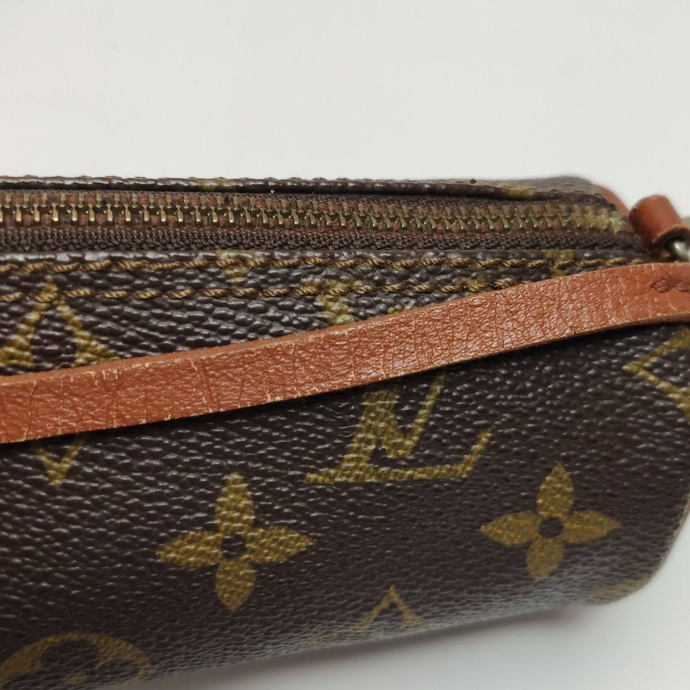 Louis Vuitton Louis Vuitton (LV) Papillon Mini Cowhide Monogram Printed D Size ONE SIZE - 7 Thumbnail