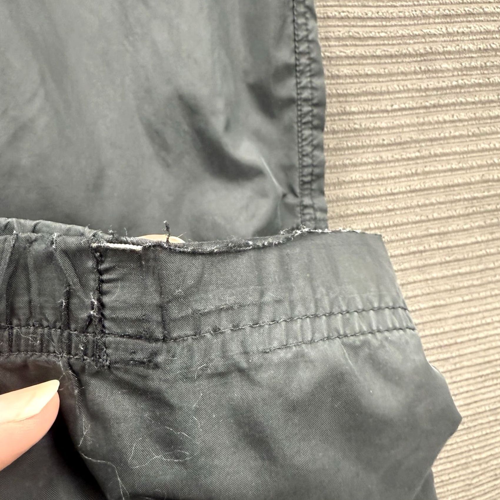 Nike Vintage Nike Track Pants Men M Black Nylon 90s Y2K Streetwear Pants Mens Track Pants 90s Nike Black Nylon Athletic Pockets Elastic Waist Inseam 31 in Size US 31 - 4 Thumbnail
