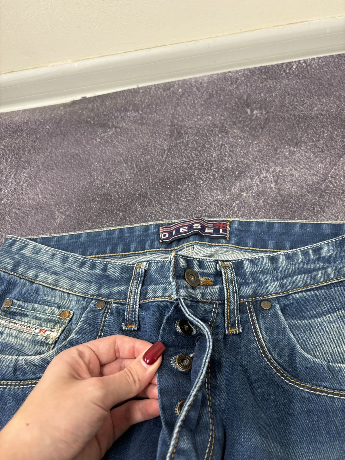Diesel Vintage Diesel Y2K Faded Denim Hype Baggy Jeans Size US 34 / EU 50 - 14 Thumbnail