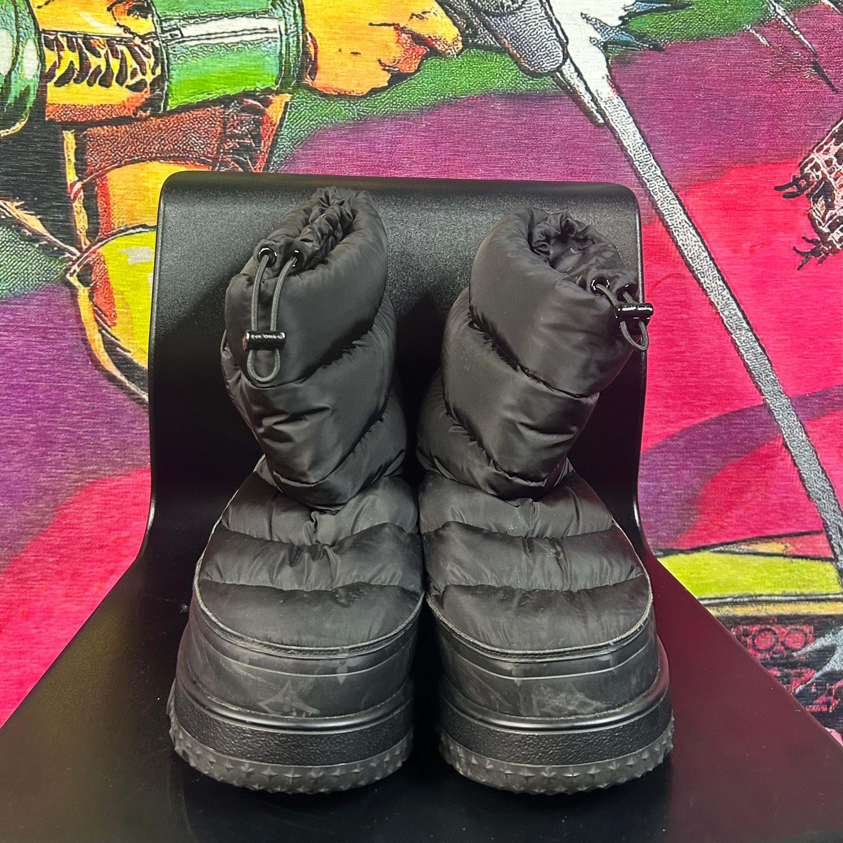 Louis Vuitton Louis Vuitton LV Alpine Boots Black Size LV 9.5 Size US 10.5 / EU 43-44 - 4 Thumbnail