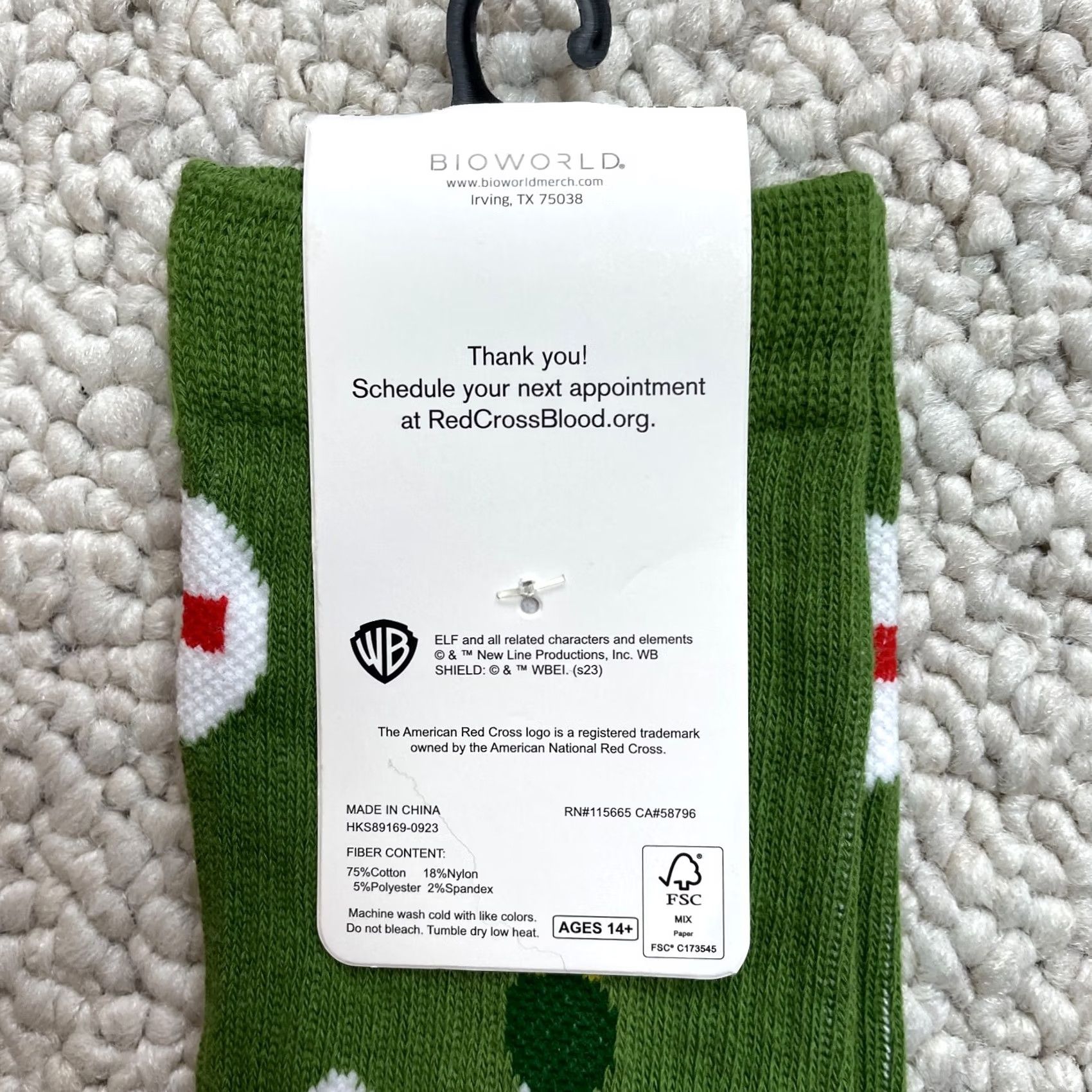 Vintage VINTAGE American Red Cross Elf Movie Green Socks Adult Unisex 2023 New NWT Christmas Size ONE SIZE - 6 Thumbnail