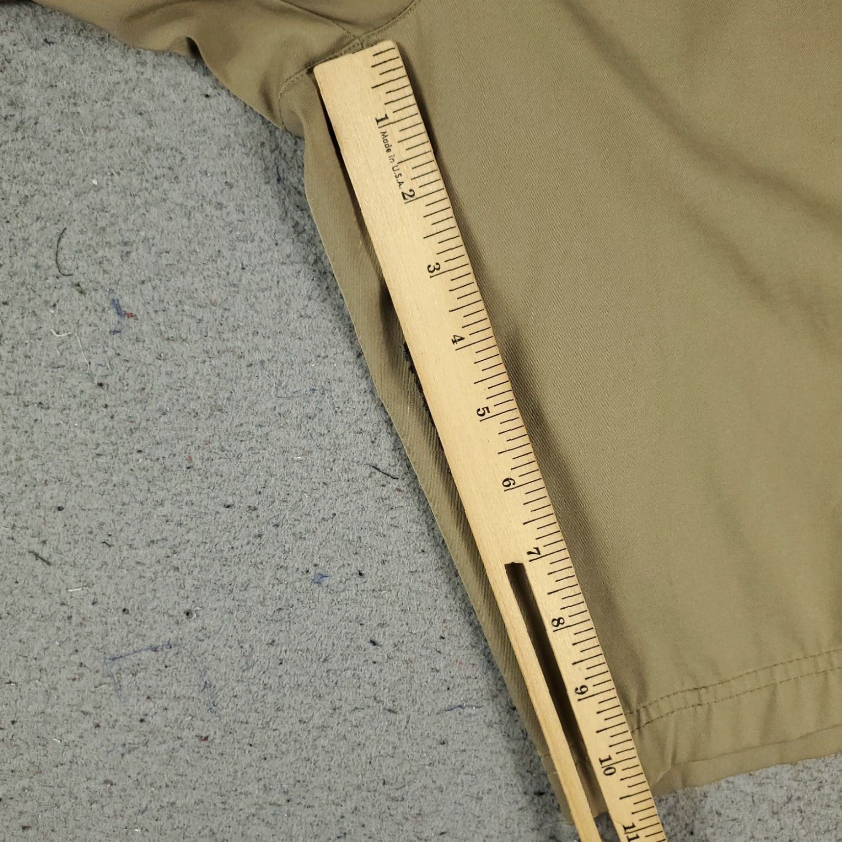 Nike Nike Shorts Mens Size 40 Beige Golf Dri Fit Casual Flat Front Chino Size US 40 / EU 56 - 6 Thumbnail