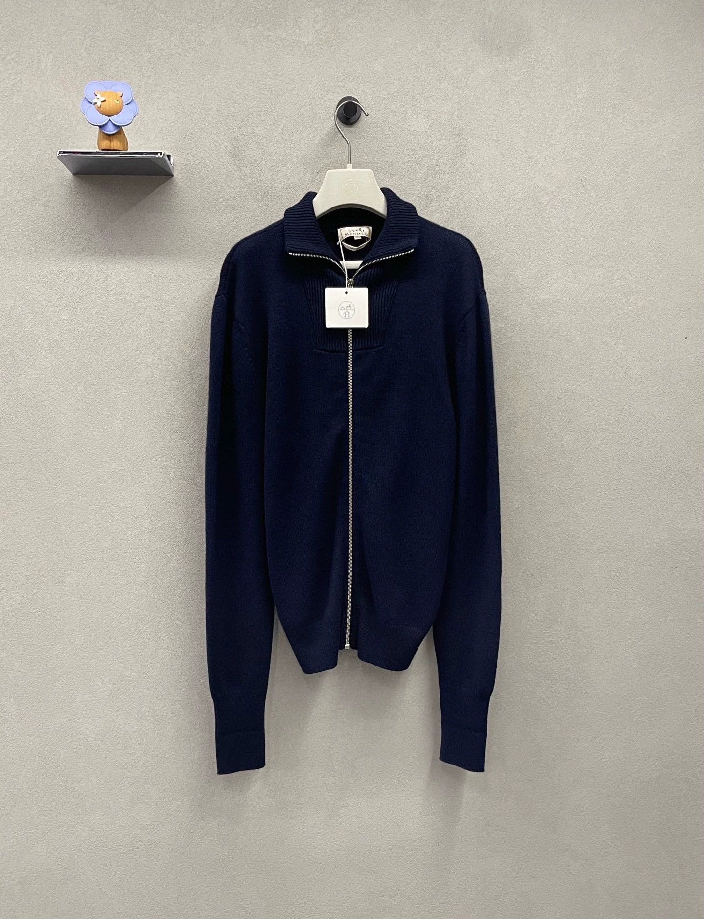 Hermes navy blue knitted jacket by hermes Size US M / EU 48-50 / 2 - 1 Thumbnail