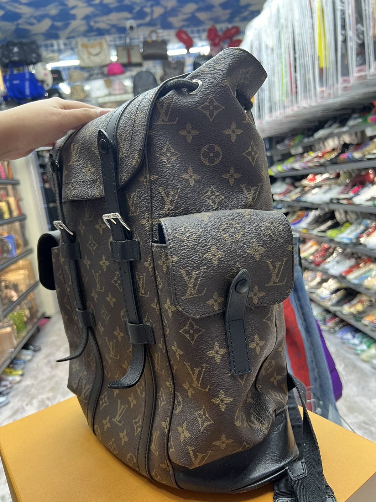 Louis Vuitton Louis Vuitton Christopher Brown Backpack Size ONE SIZE - 5 Thumbnail