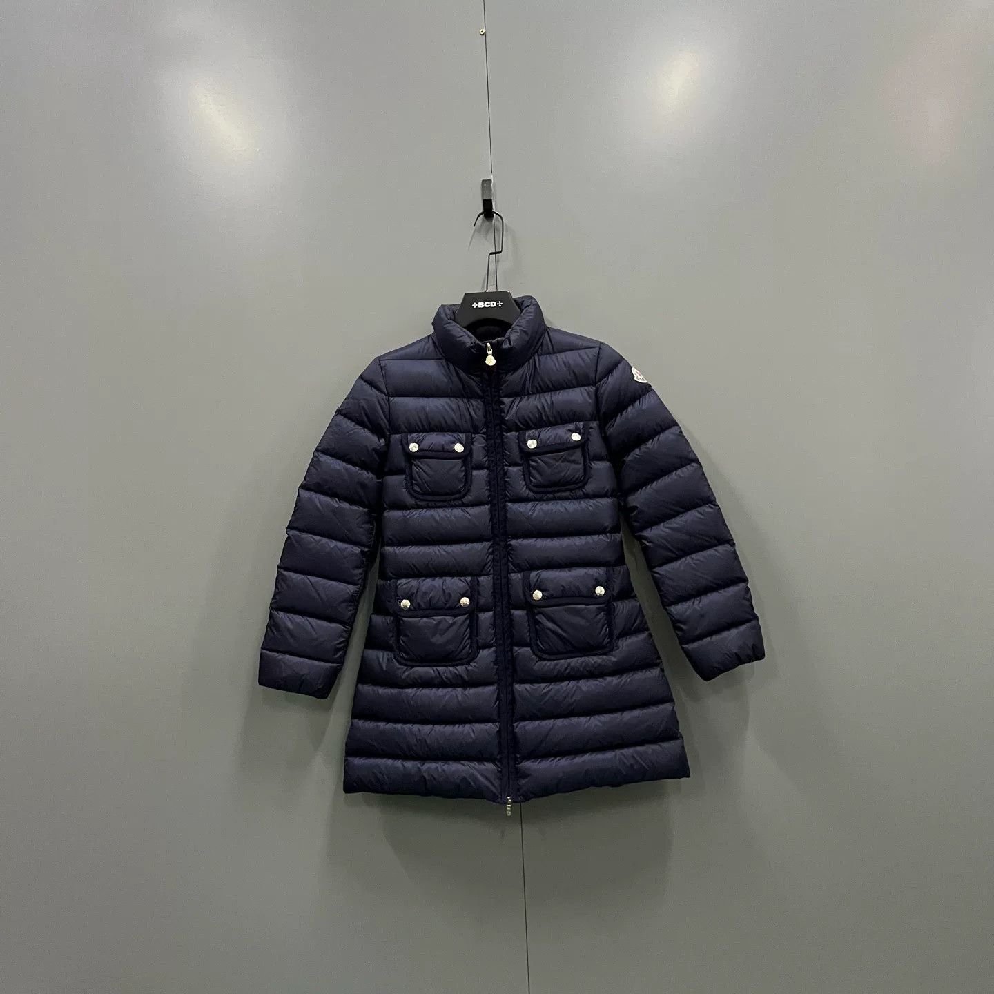 Moncler moncler dark blue puffer jacket size 12 Size US M / EU 48-50 / 2 - 1 Thumbnail