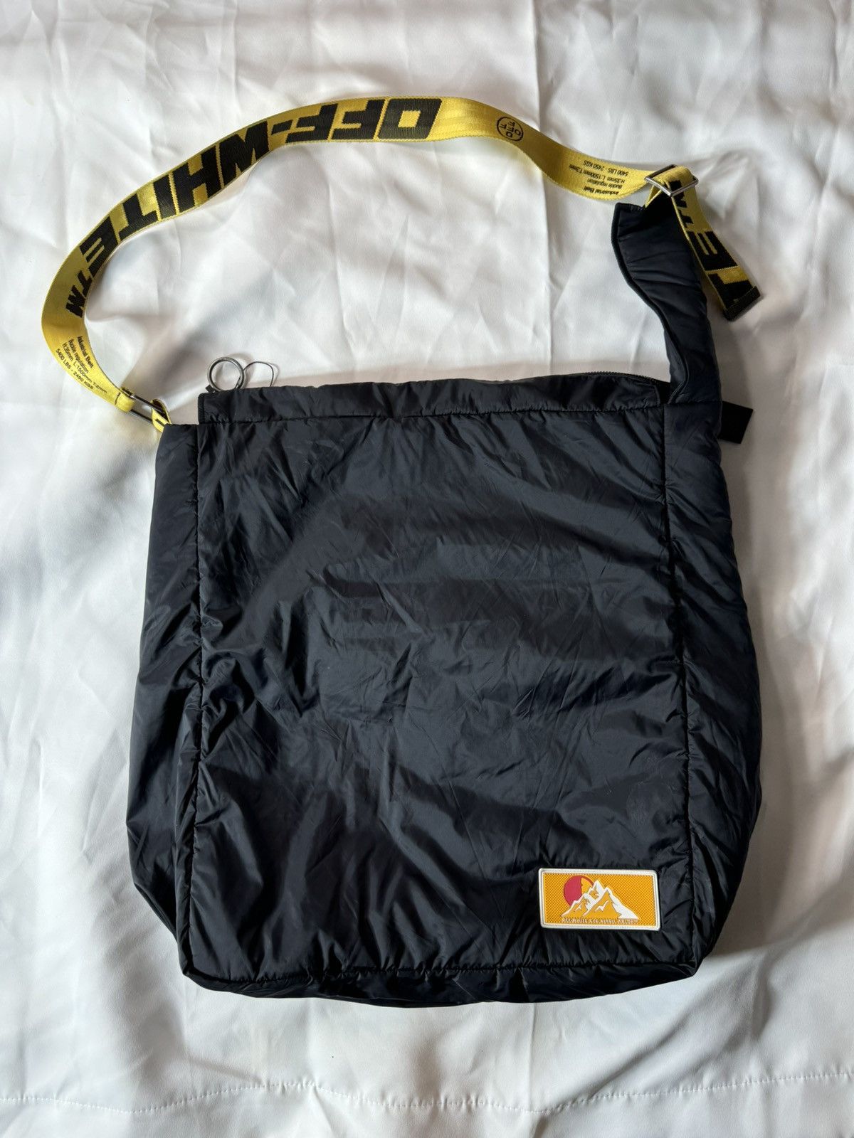 Off-White “PUFFY BLACK BAG” by Virgil ABLOH Size ONE SIZE - 2 Thumbnail