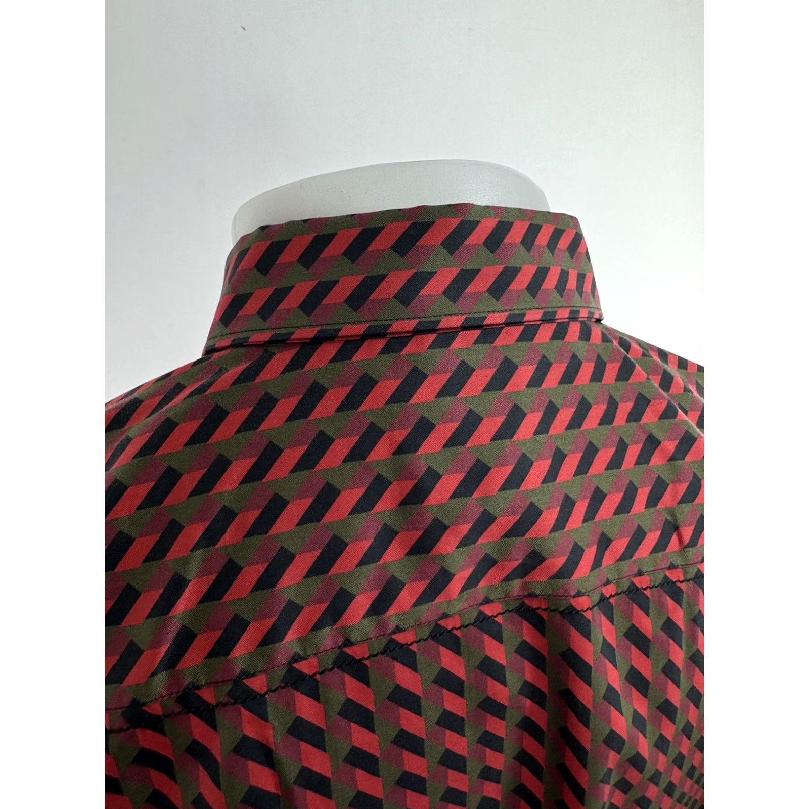 Salvatore Ferragamo Salvatore Ferragamo Geometric Mens XL Shirt Red / Black / Grayish Olive Button-Up Long Sleeve Size US XL / EU 56 / 4 - 4 Thumbnail