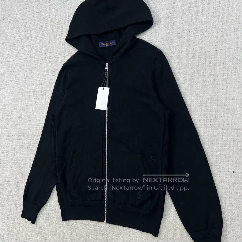Louis Vuitton Louis Vuitton Embroidered logo hooded knit jacket Size US L / EU 52-54 / 3 - 2 Thumbnail