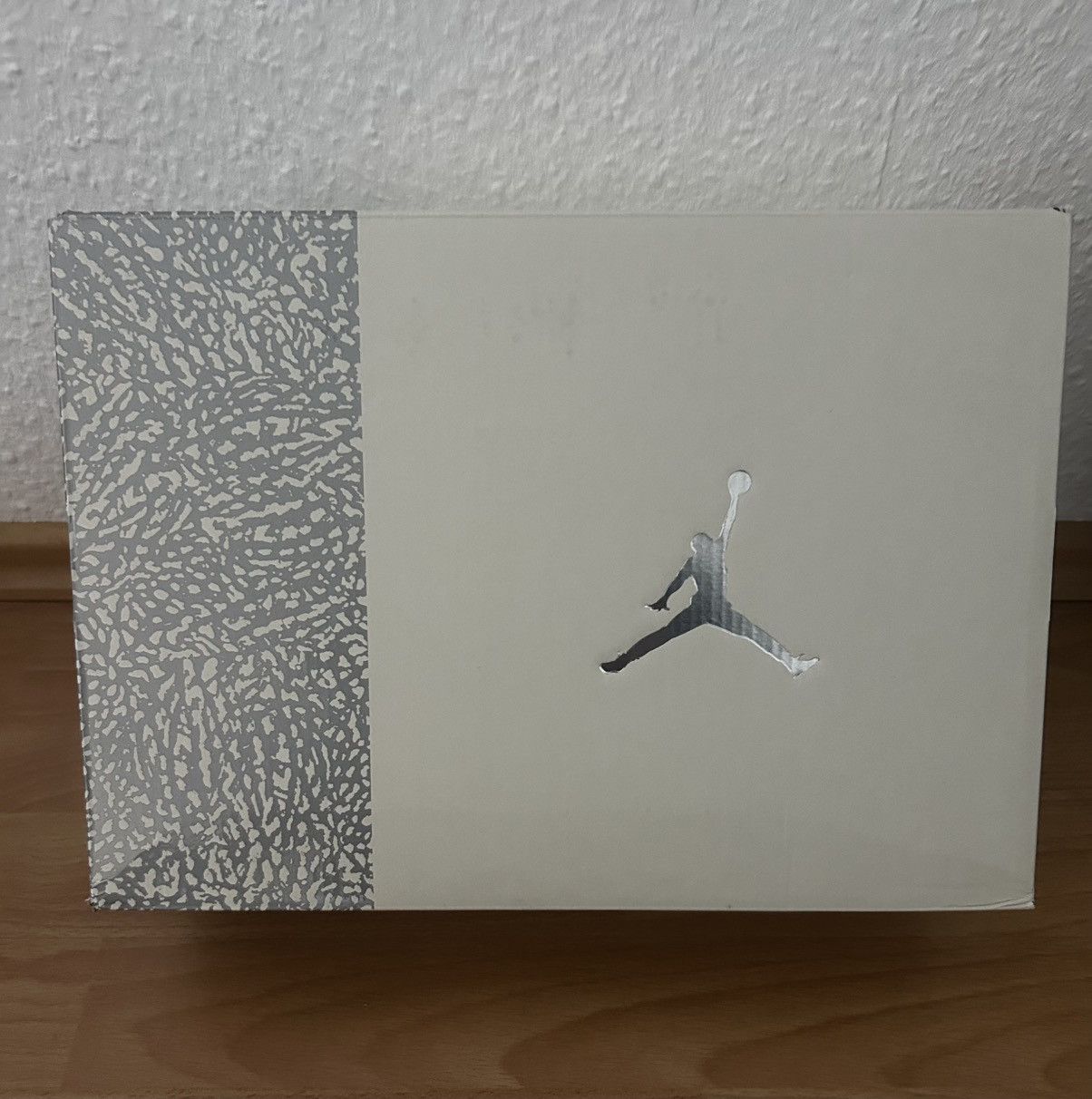Nike Nike Air Jodan 3 Retro Size US 11.5 / EU 44-45 - 6 Thumbnail
