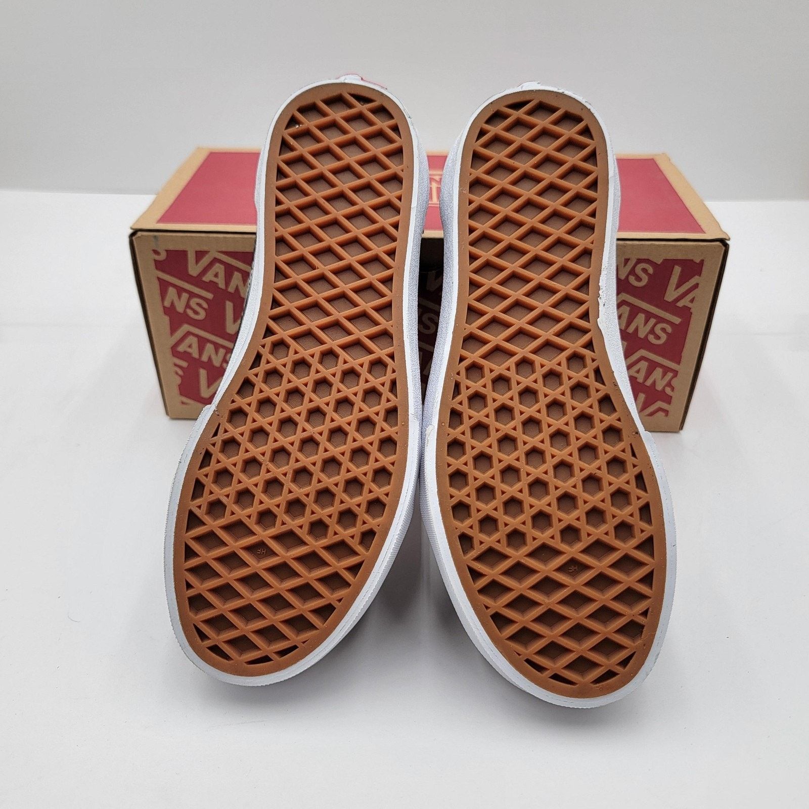 Vans Vans Old Skool Shoes Kids Size 2.5 Classic Skate Black/White Size US 4 / IT 34 - 5 Thumbnail