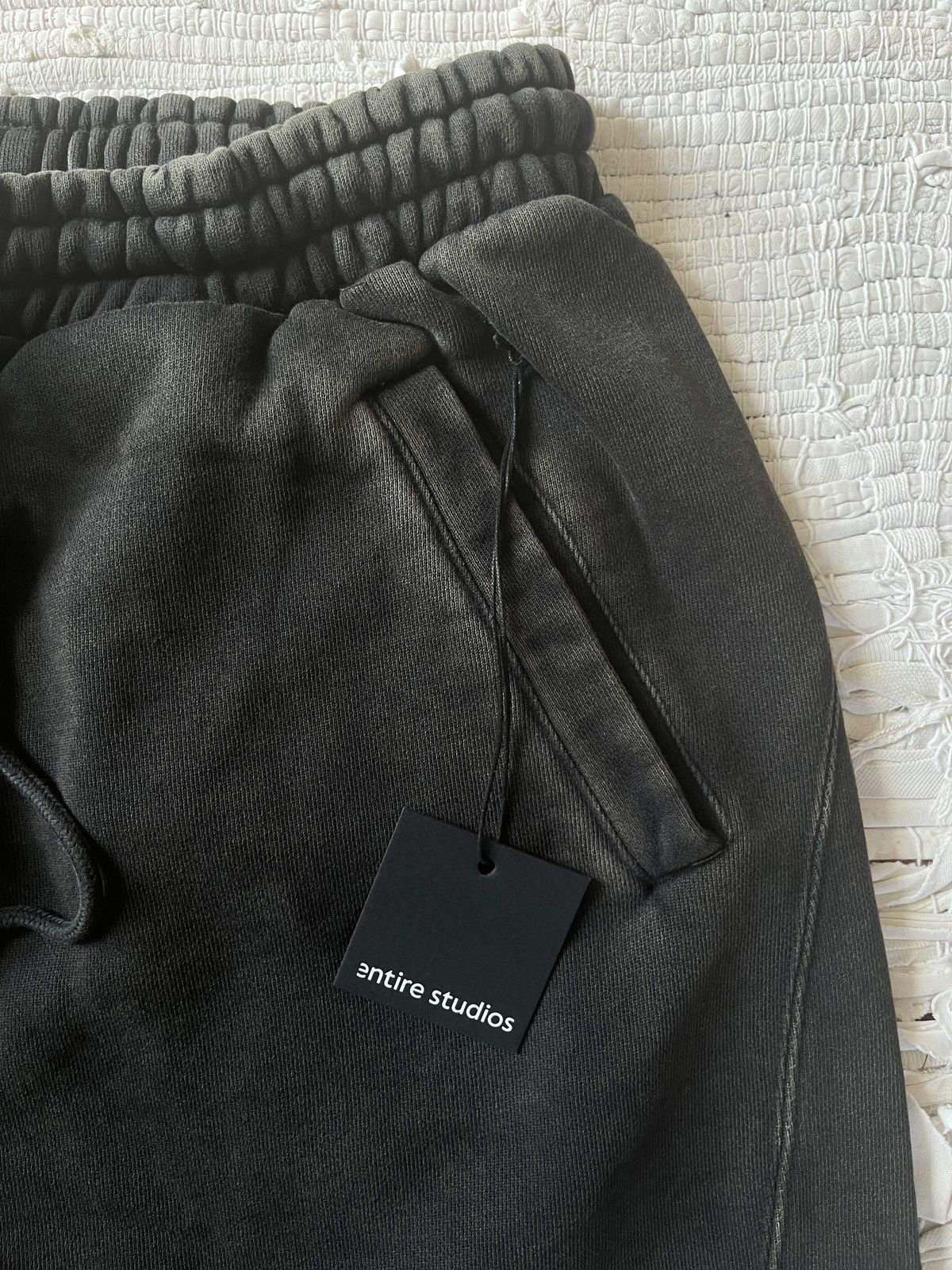 Entire Studios HEAVY DROP SHORT WASHED BLACK Size US 34 / EU 50 - 4 Thumbnail