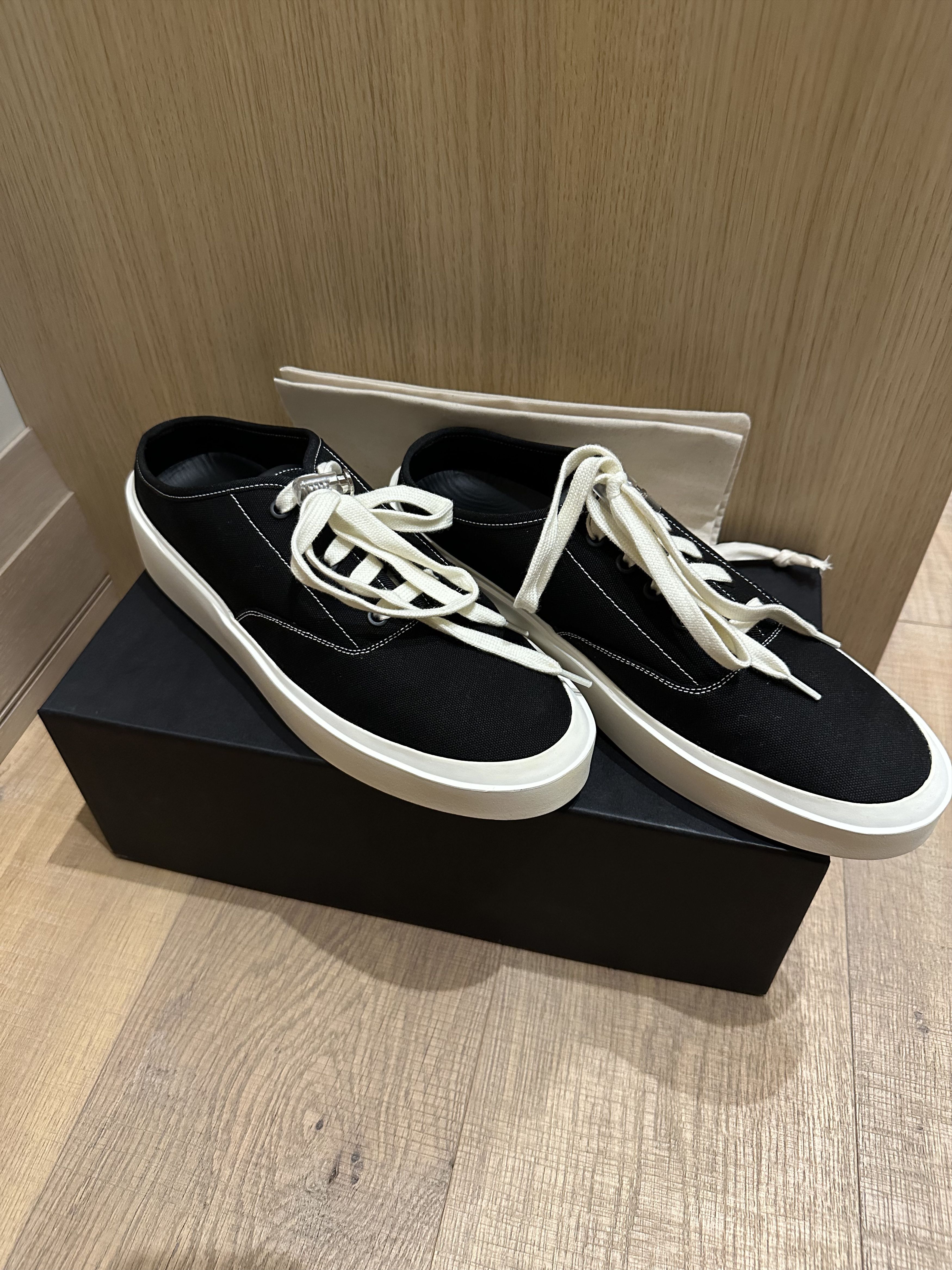 Fear of God Fear of god 101 backless sneaker Size US 10 / EU 43 - 2 Thumbnail