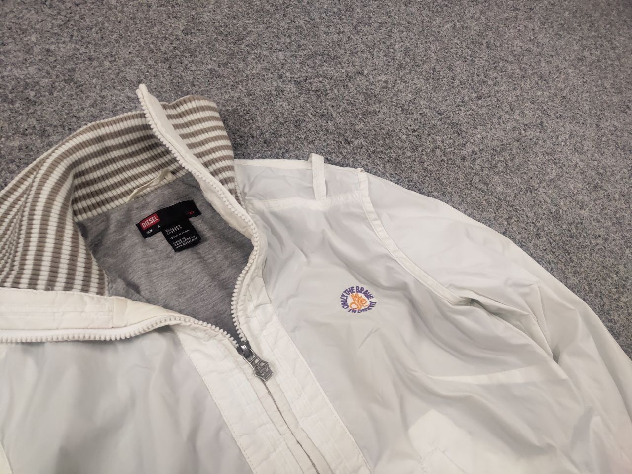 Diesel Vintage Y2K Style Diesel Jacket wide cuffs and Big logo Size US S / EU 44-46 / 1 - 5 Thumbnail